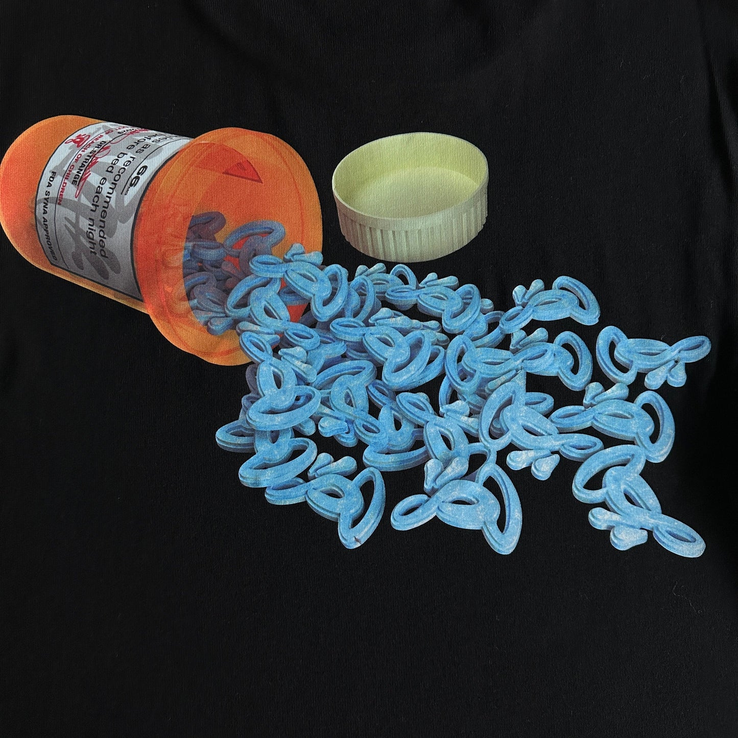 Syna World Pill Tee Black