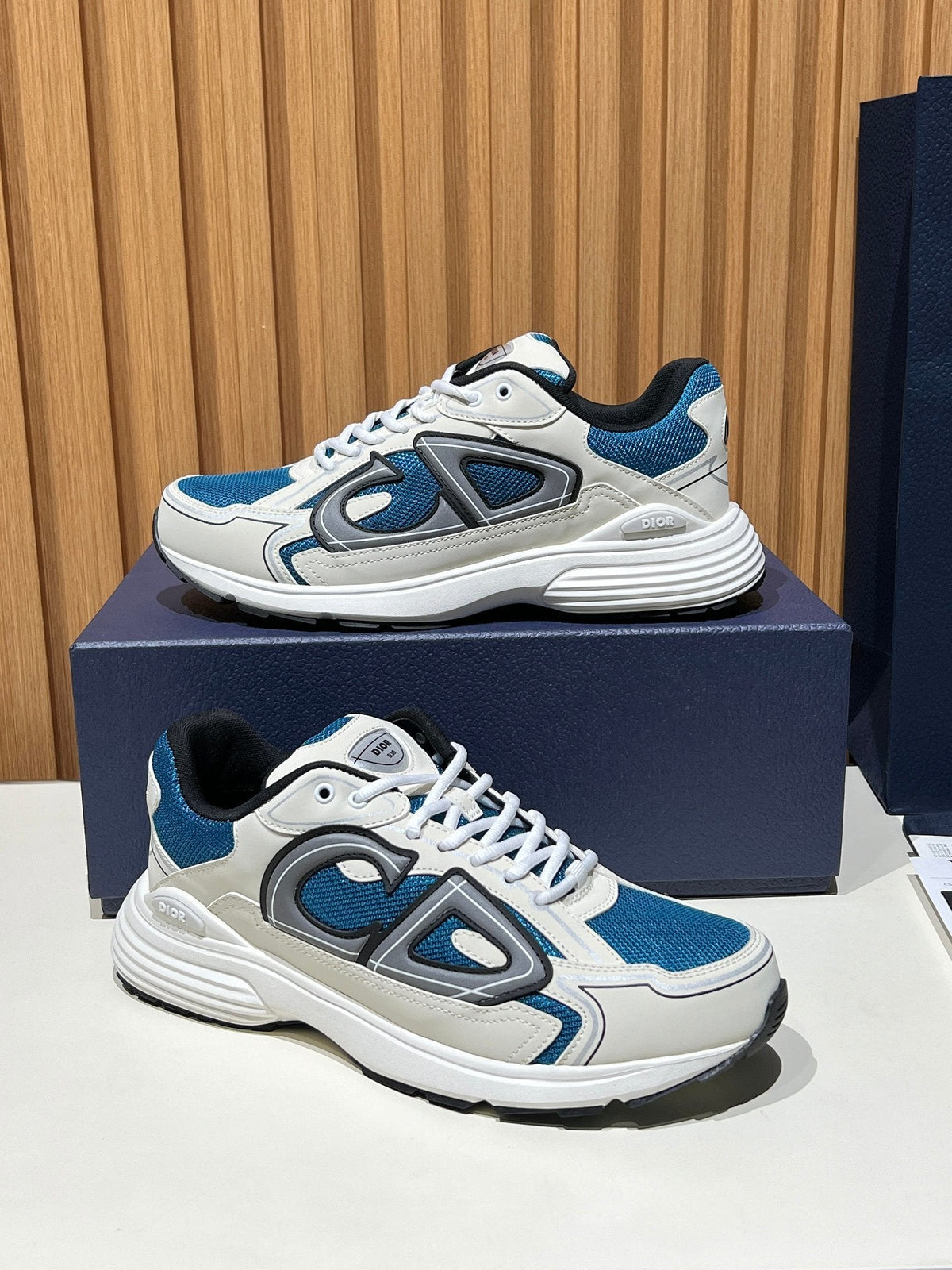 B30 White Teal Blue