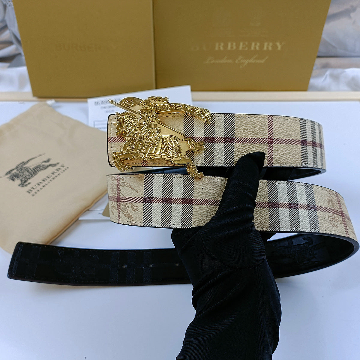 Burberry Vintage King Belt Gold