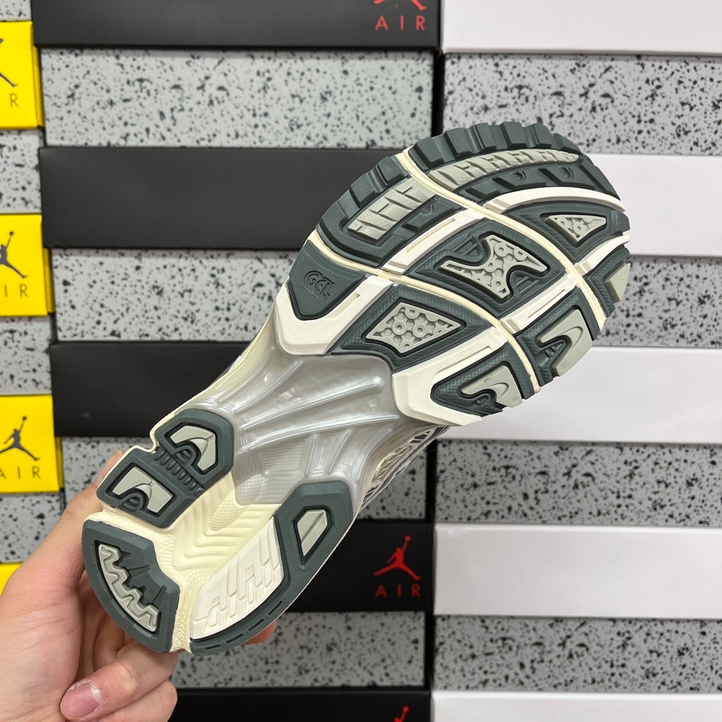 Asics Gel-Kayano 14 Birch Dark Pewter