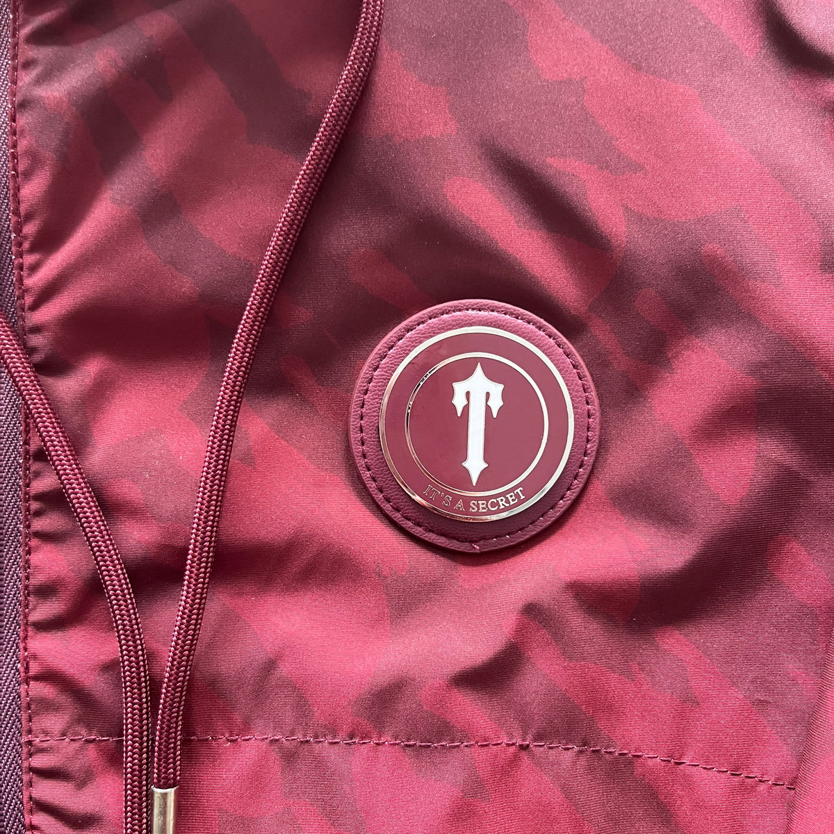 Trapstar Irongate T Gradient Windbreaker Red