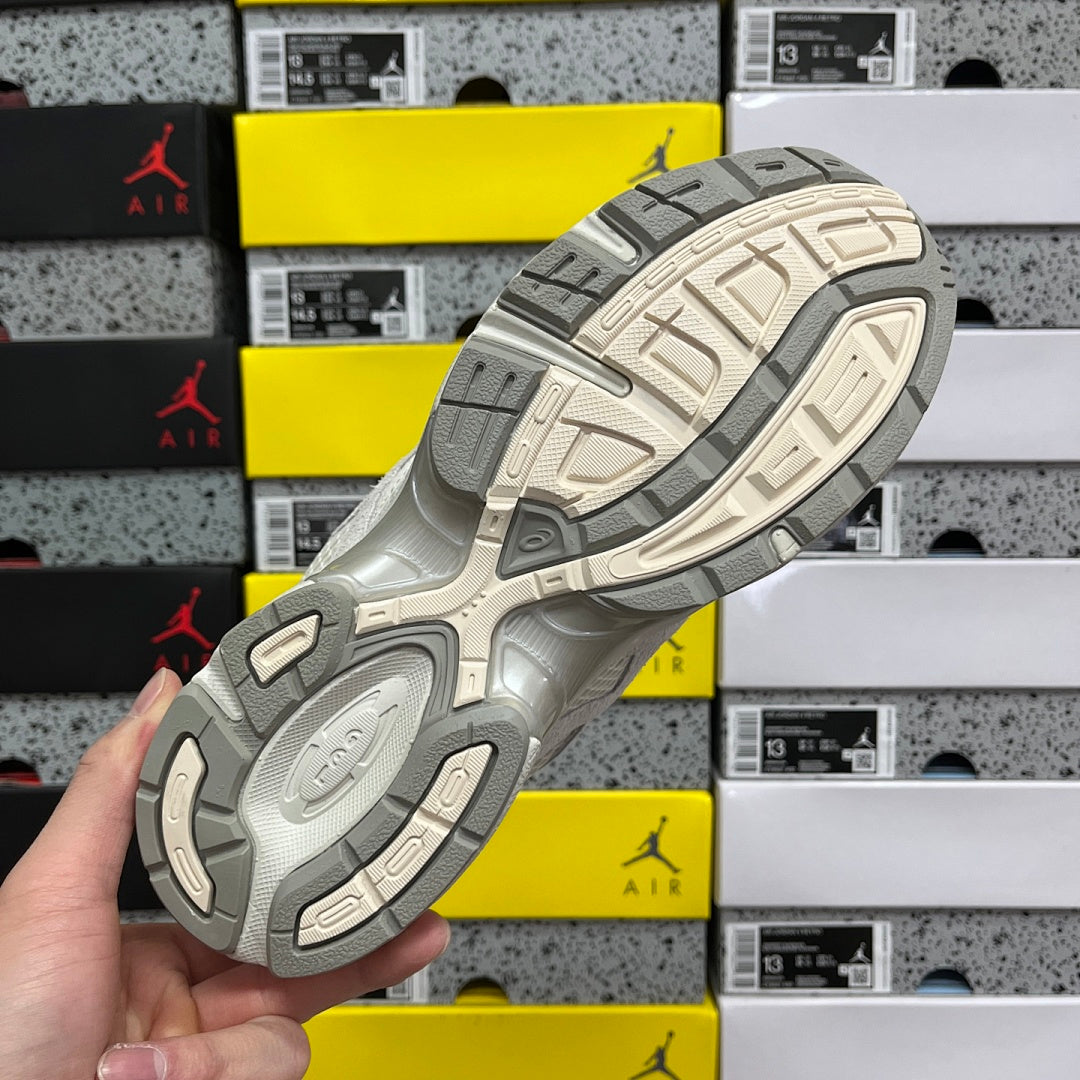 Asics Gel-1130 HAL Studios Glacier