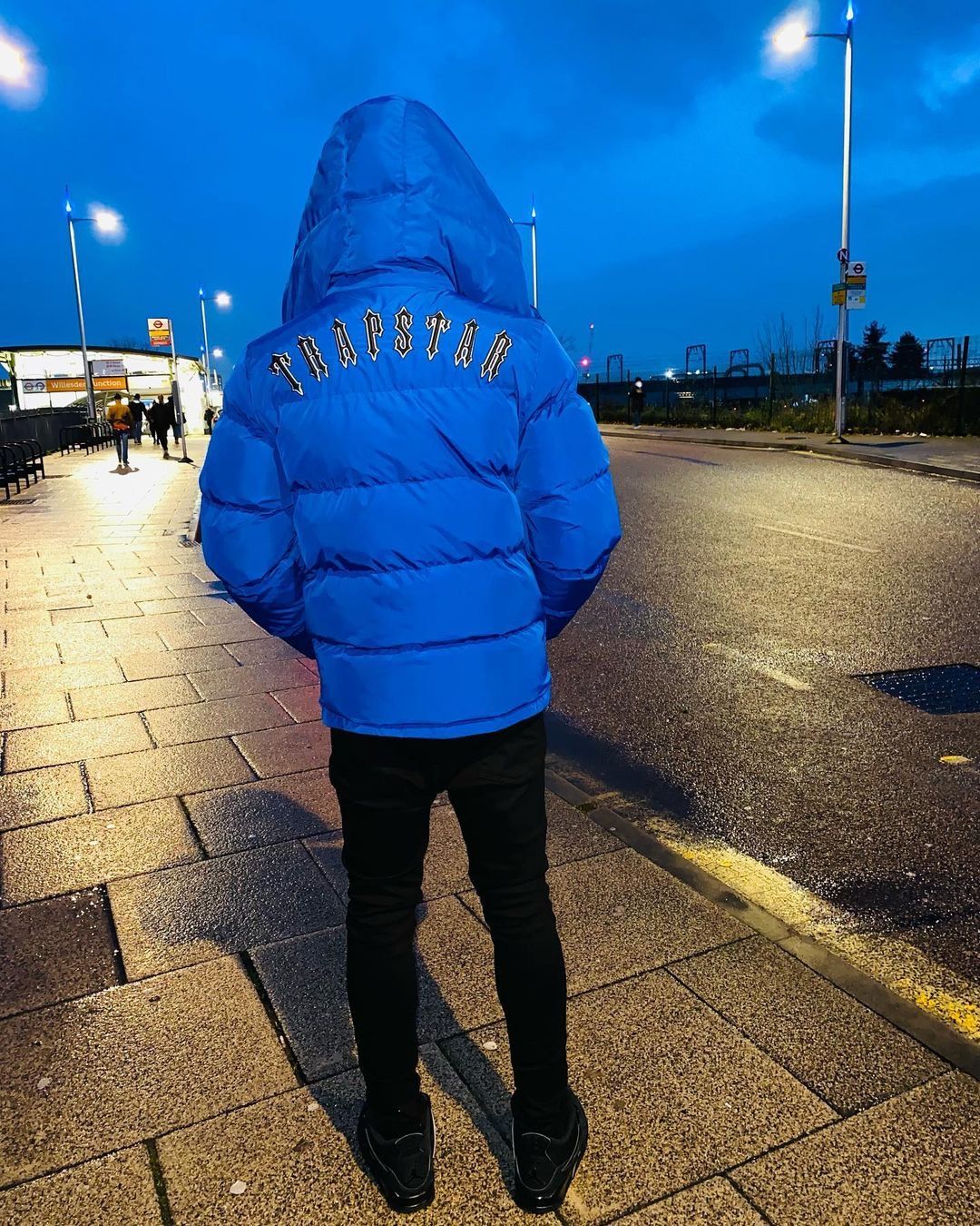 Trapstar Irongate Detachable Hooded Puffer Jacket Dazzling Blue