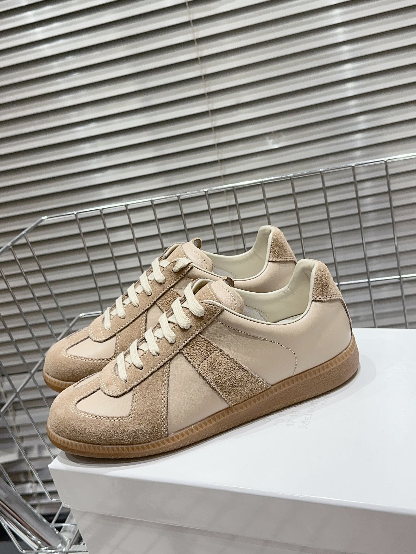 Maison Margiela Sneakers Replica Beige
