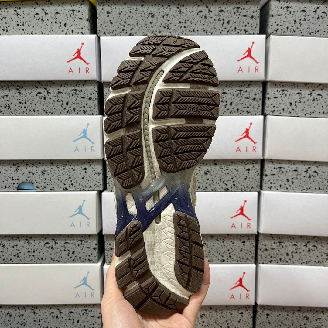 Asics Gel-Kayano 20 Bodega Small Wins Add Up