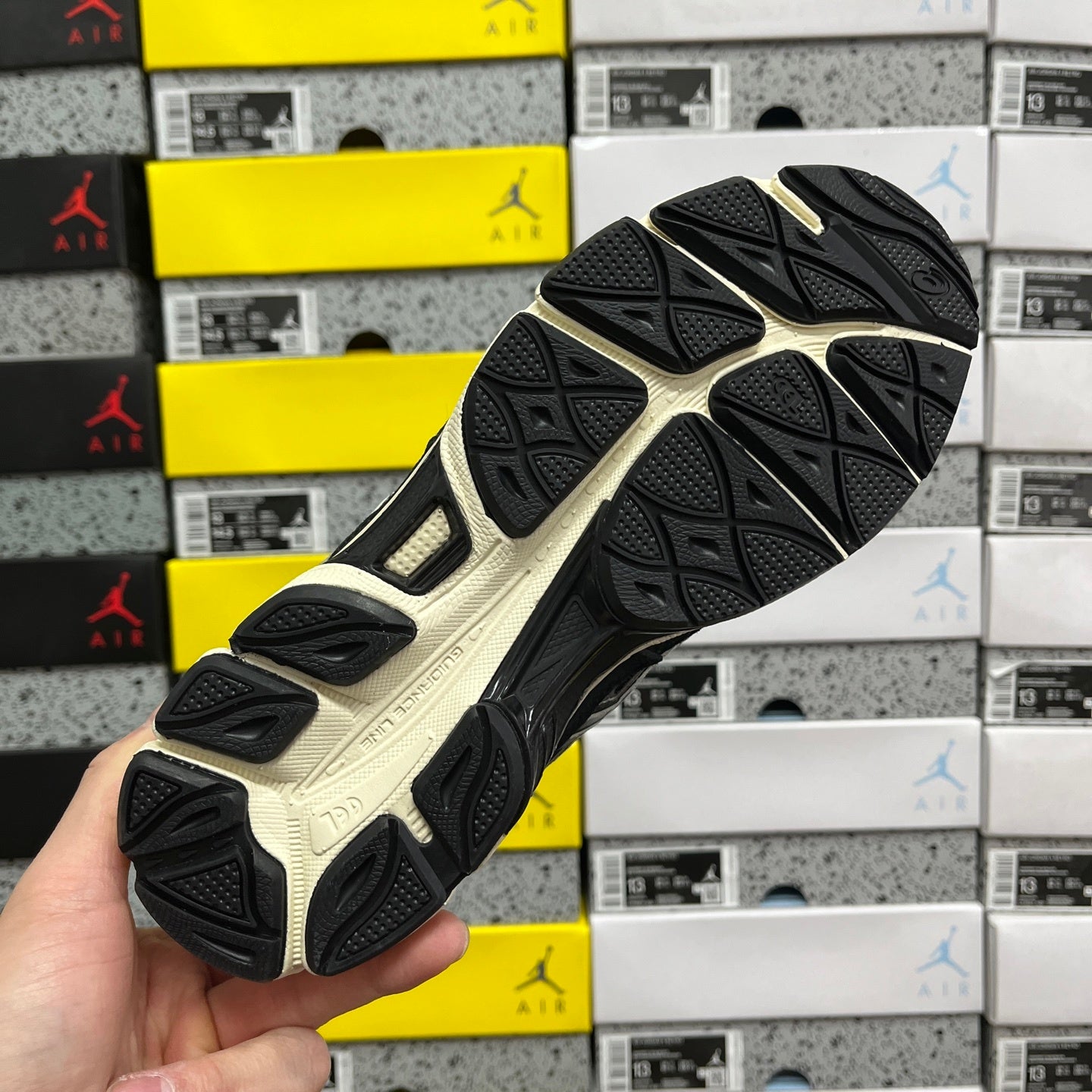 ASICS Gel-NYC Black Cream