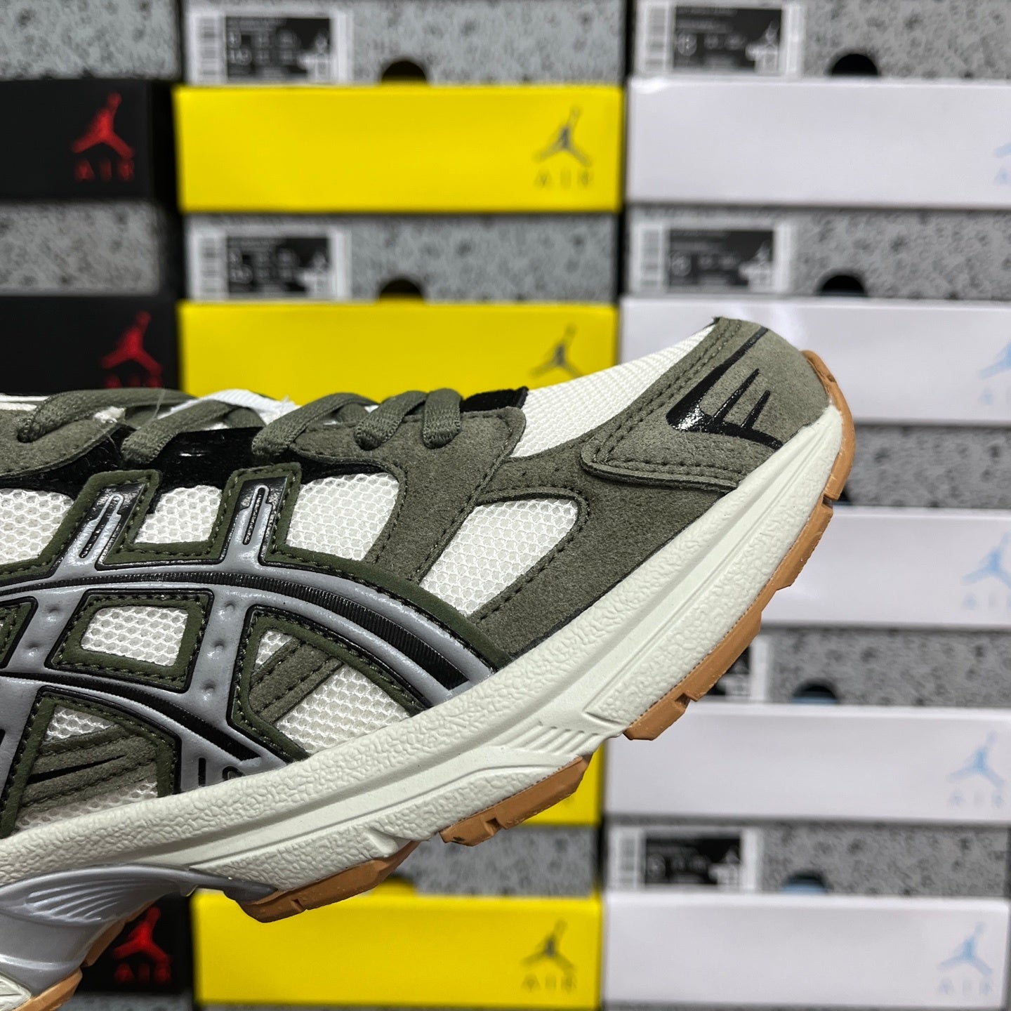 Asics Gel-1130 Pale Oak Mantle Green