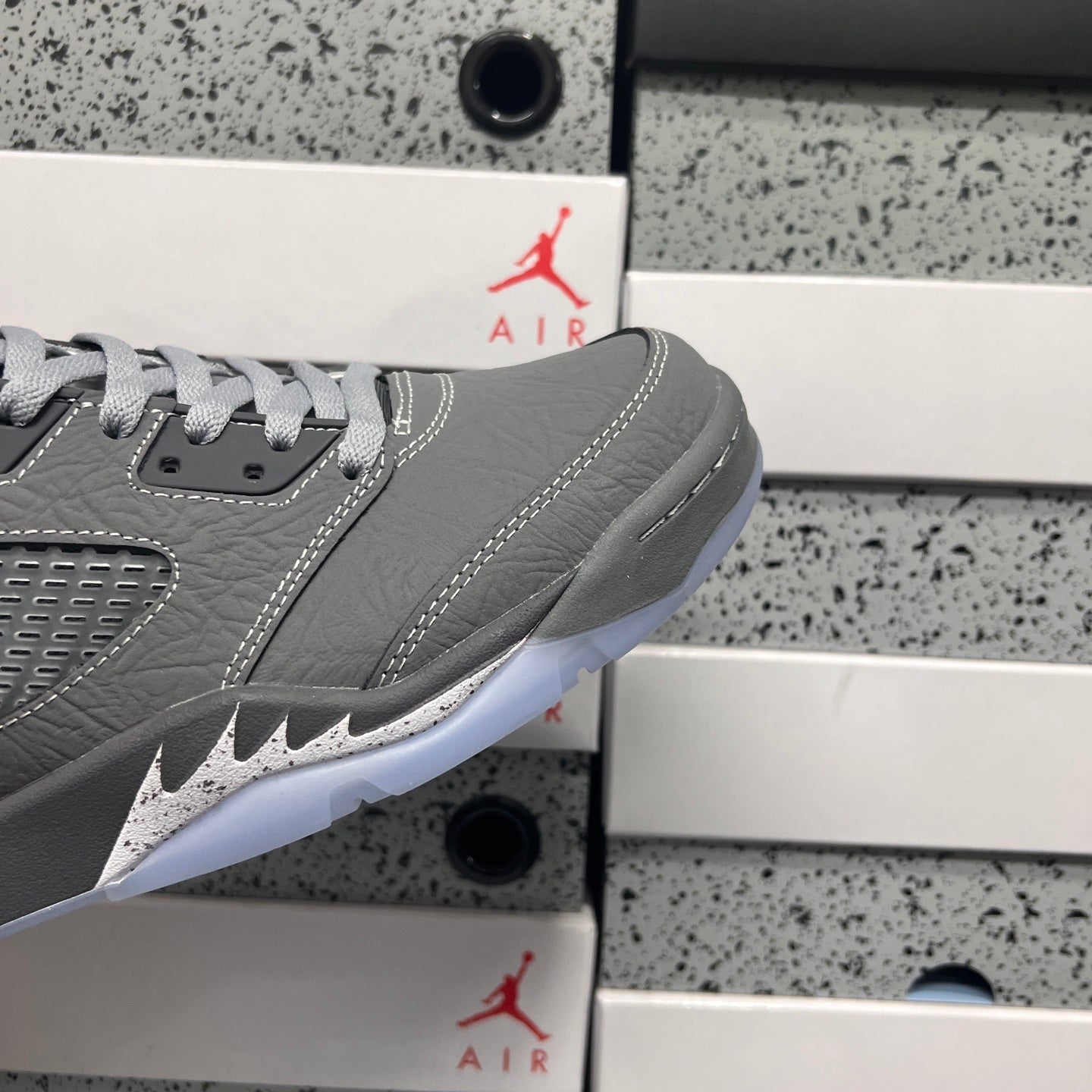 Jordan 5 Retro Wolf Grey