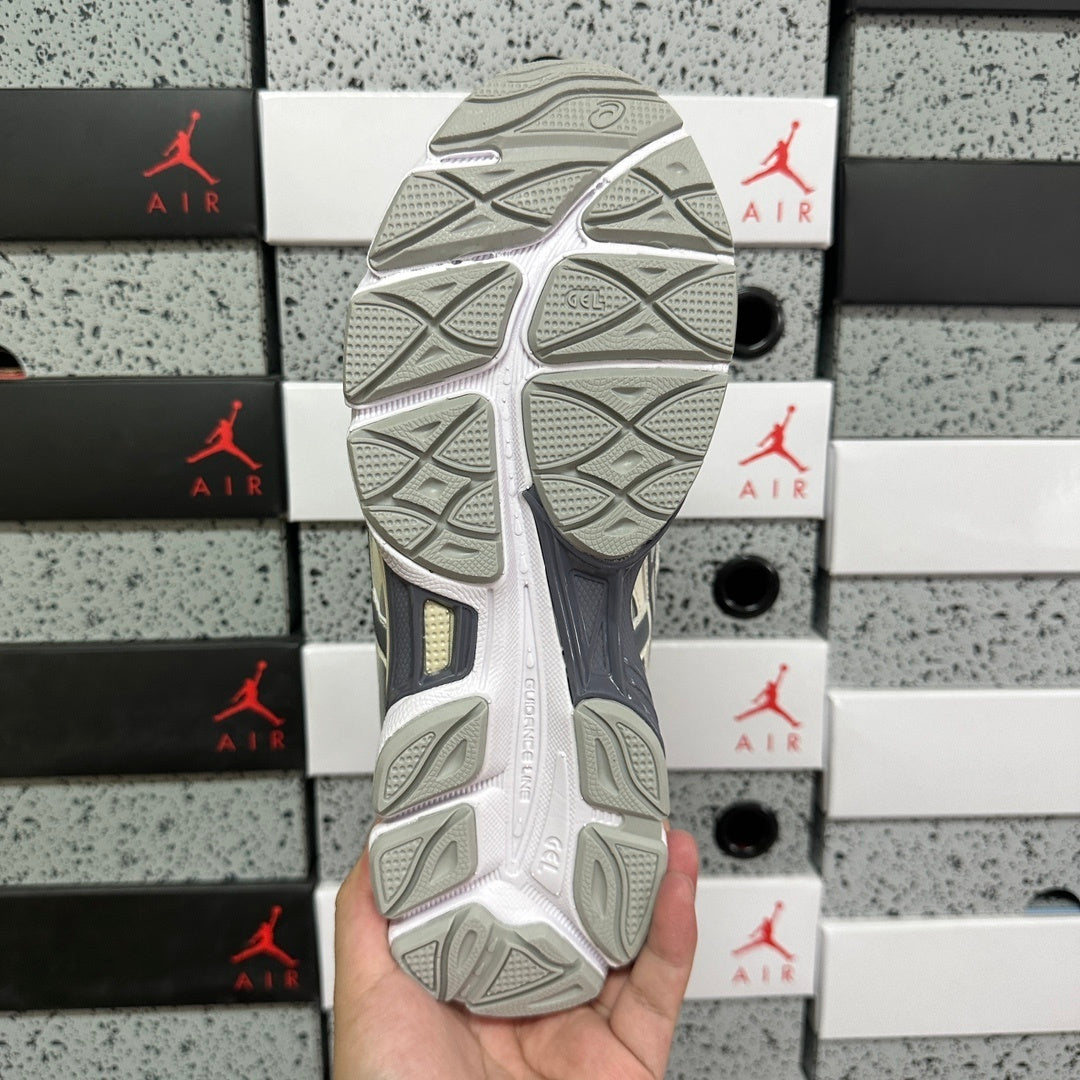 ASICS Gel-NYC 2055 Cream Carbon