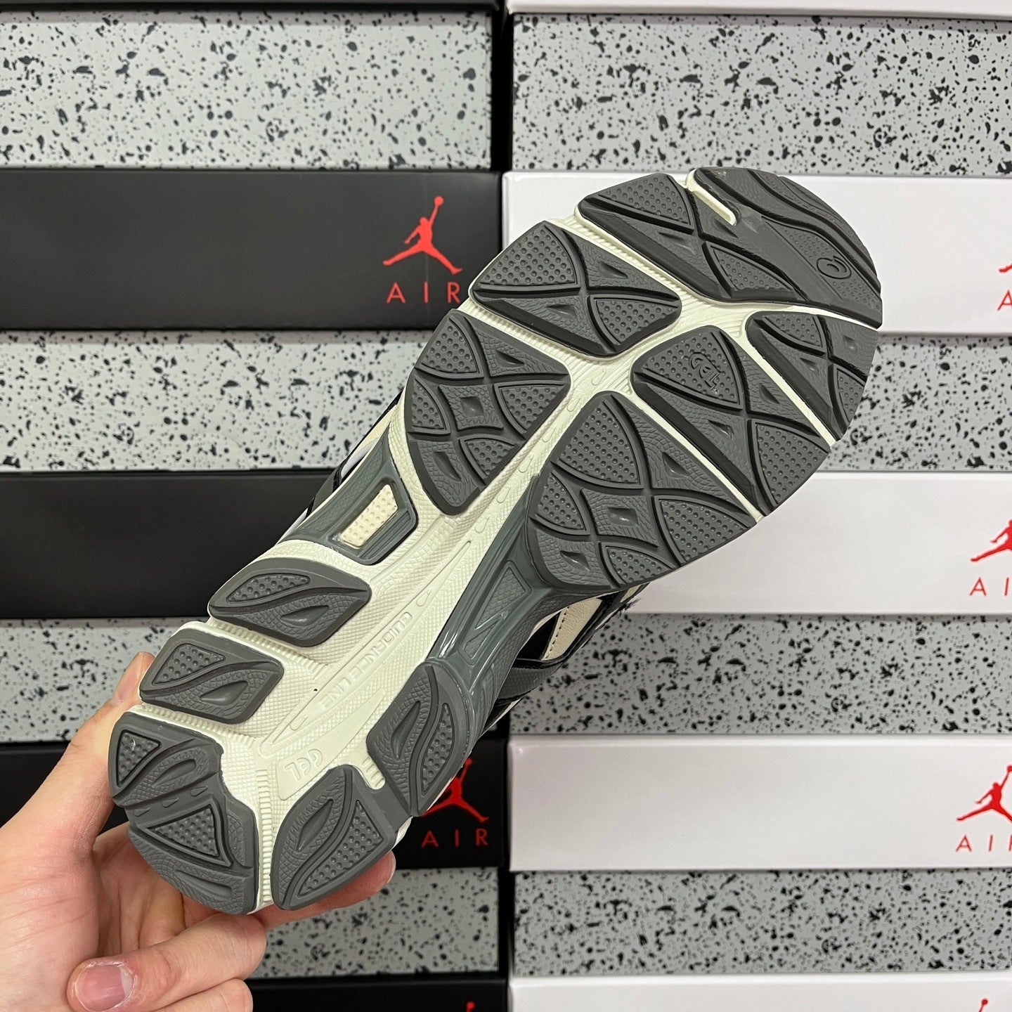 ASICS Gel-NYC 2055 Pale Oak Truffle Grey