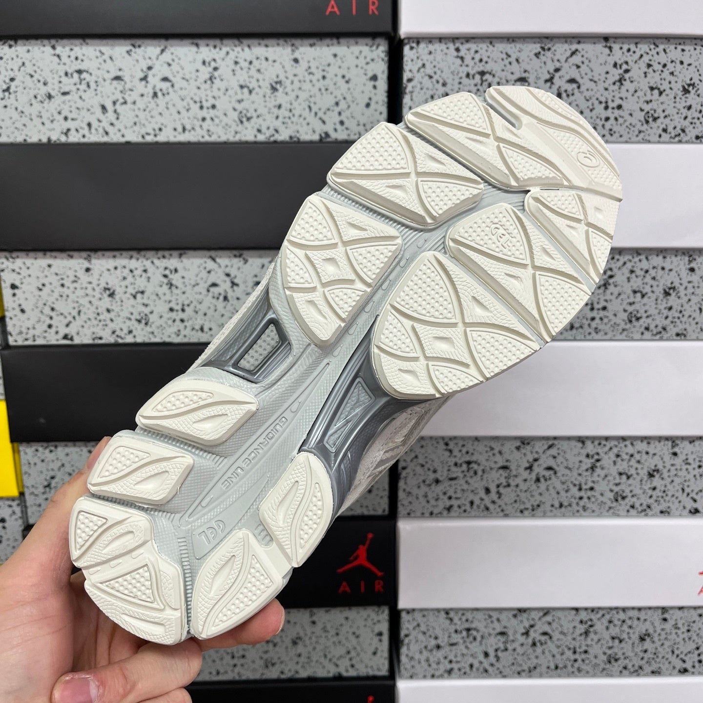 ASICS Gel-NYC Cream Grey
