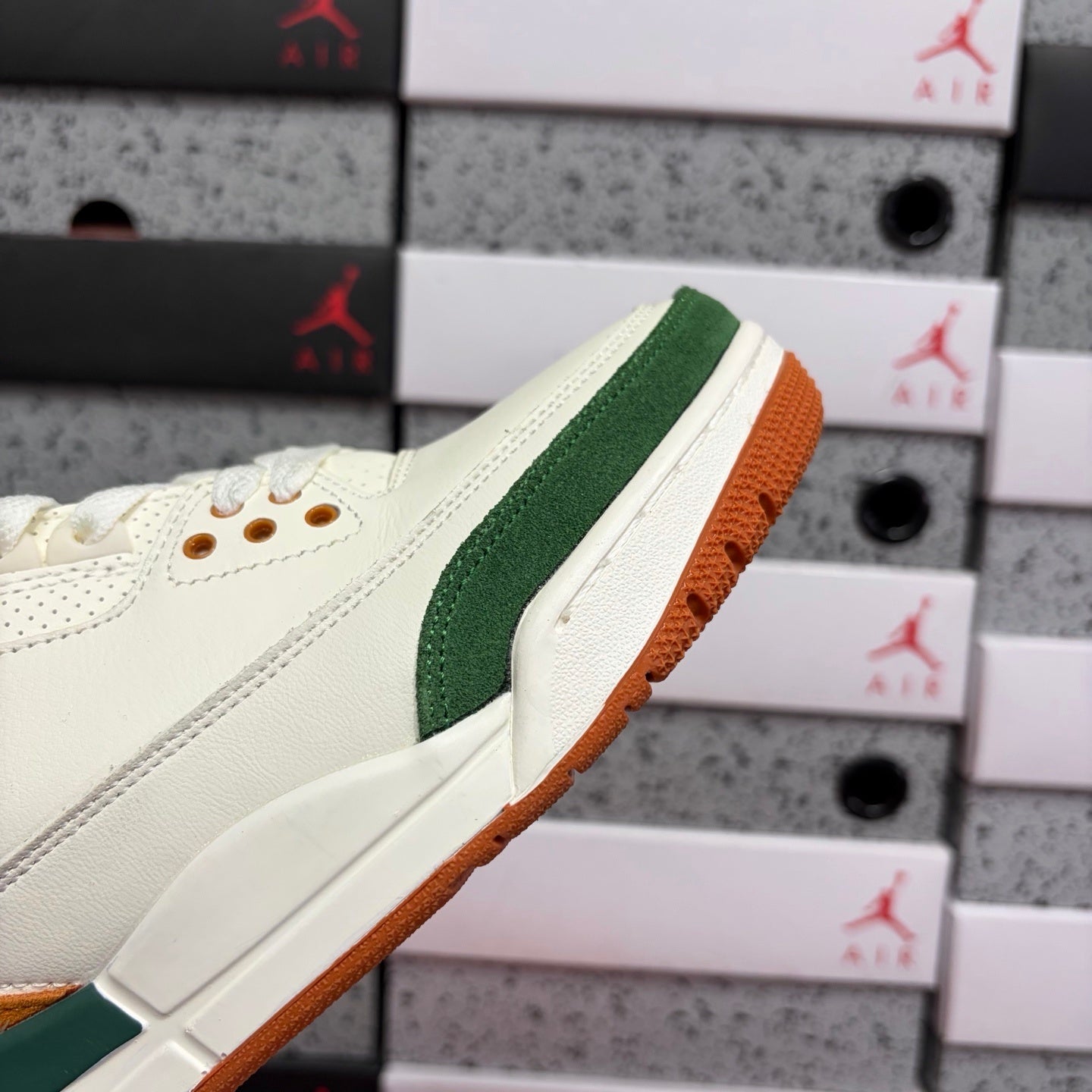 Jordan 3 Retro White Cement Reimaginadas