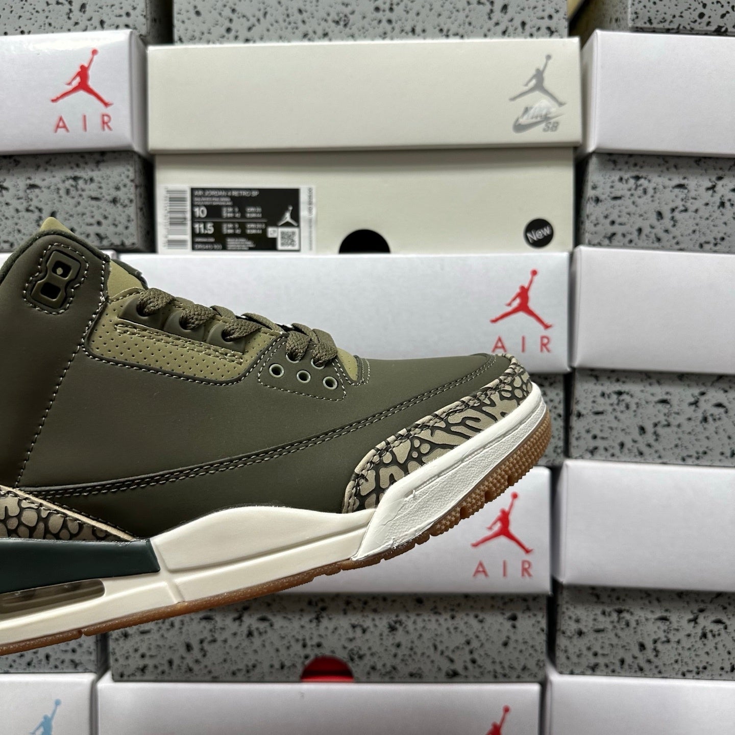 Jordan 3 Retro White Cement Reimaginadas
