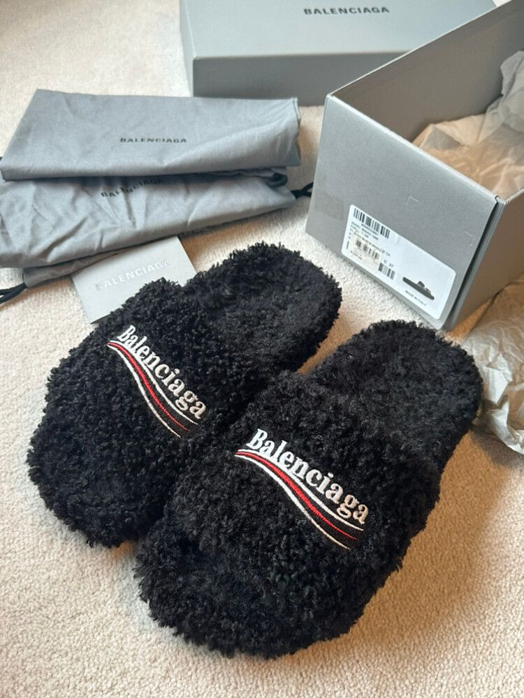 Balenciaga Furry Slide Black
