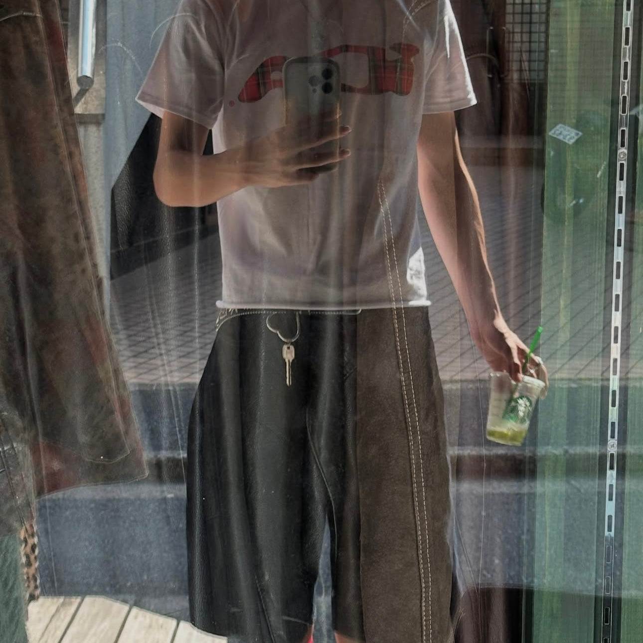 IDA Present Tee White
