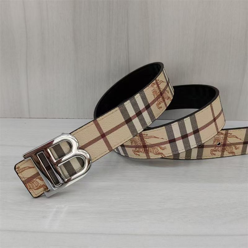 Burberry Vintage Pebbled Belt Silver