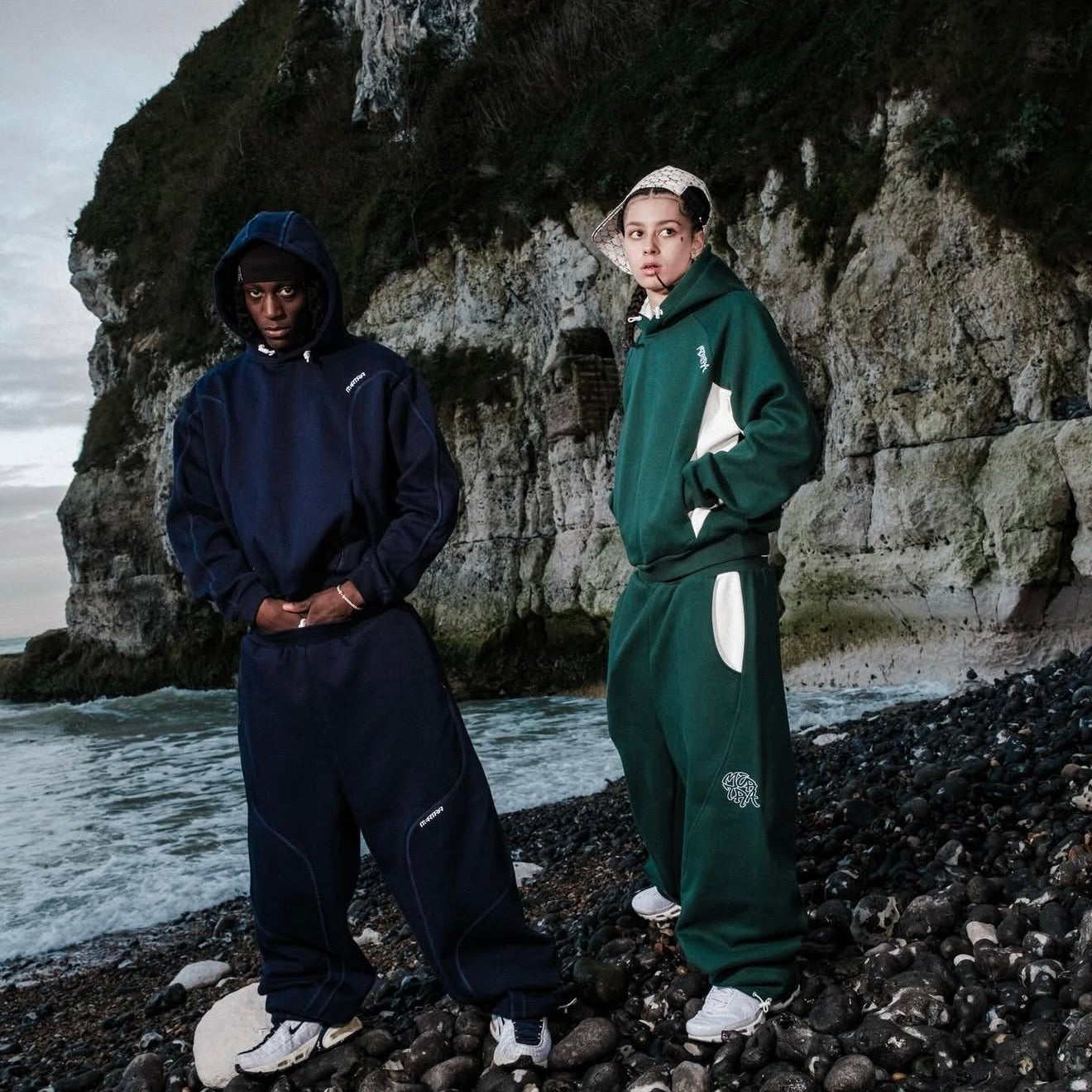 MERTRA Glide Hoodie Navy