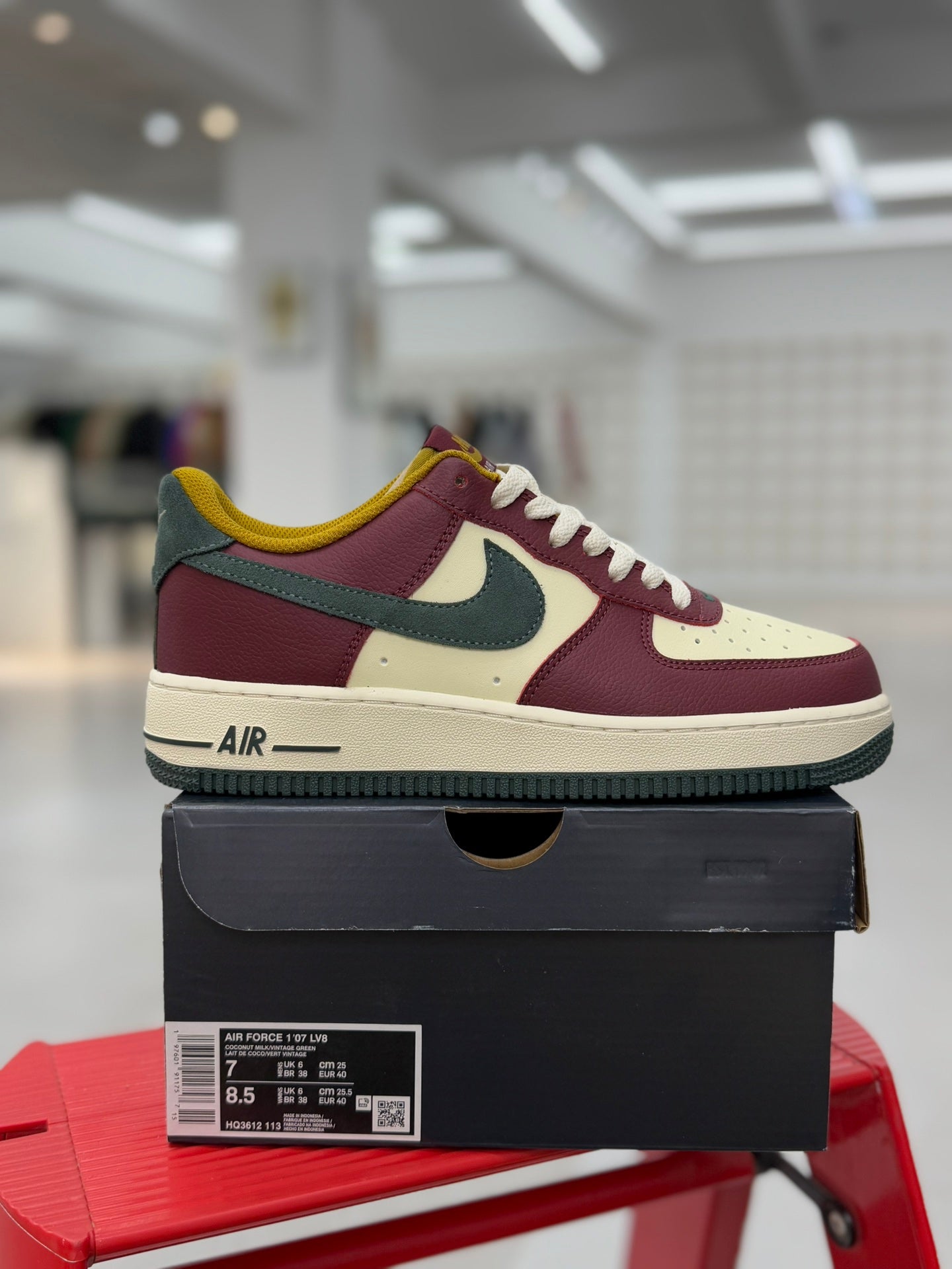 Nike Air Force 1 Low '07 LV8 Dark Team Red Vintage Green