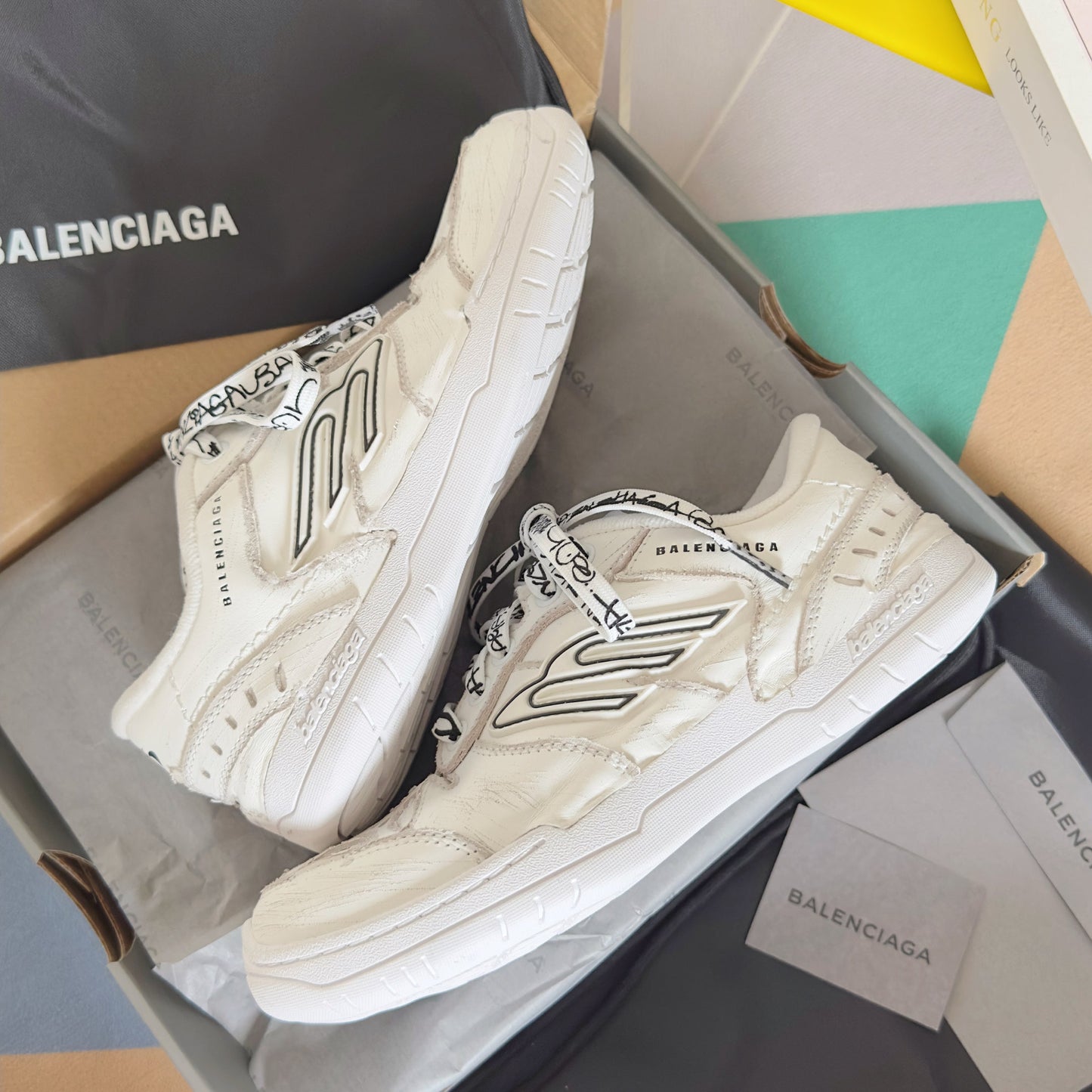 Balenciaga Hamptons Worn-Out White