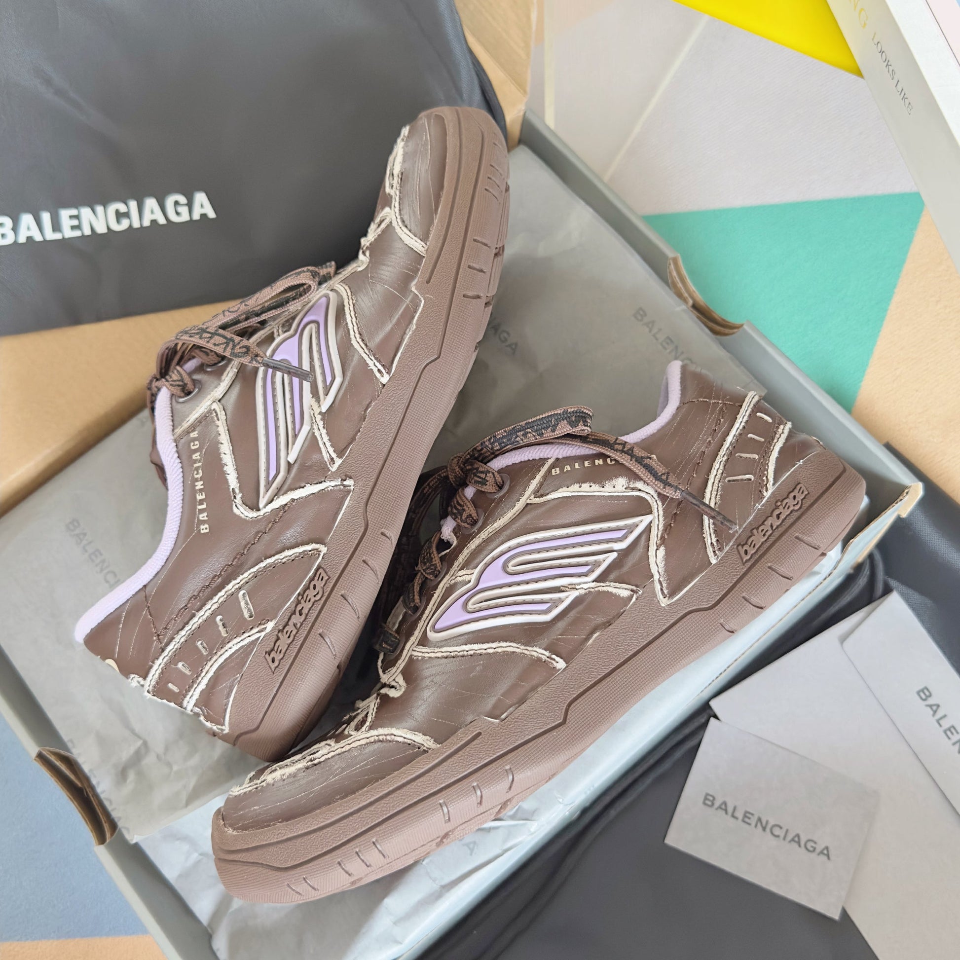 Balenciaga Hamptons Worn-Out Brown Pink