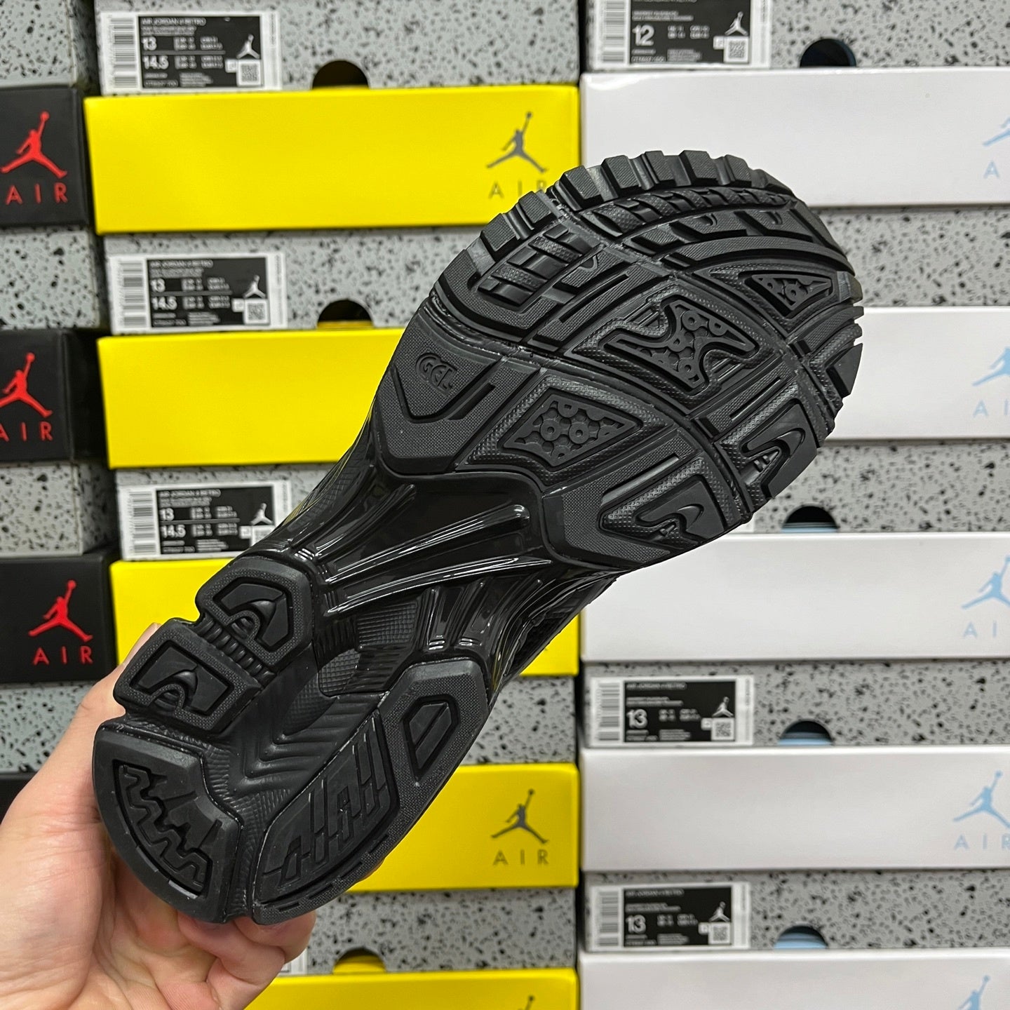 Asics Gel-Kayano 14 Black Graphite Grey