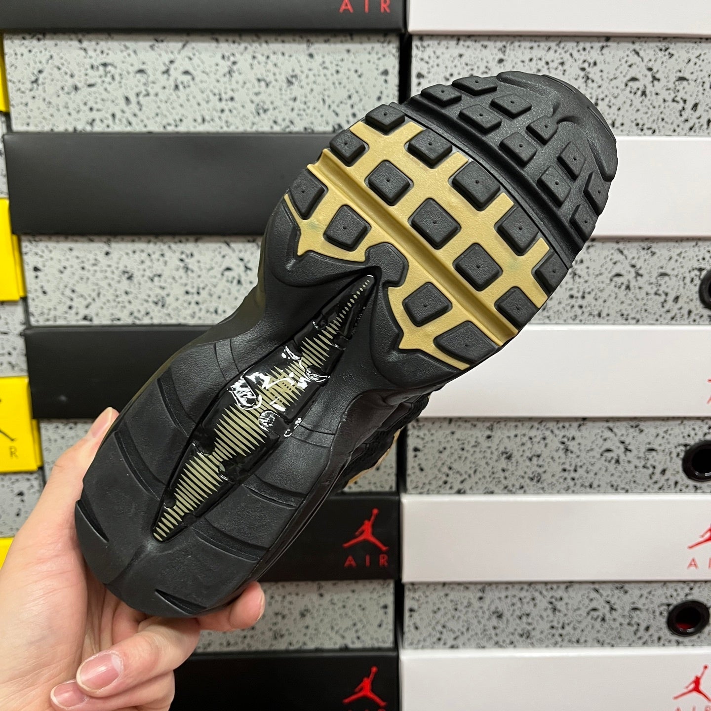 Nike Air Max 95 Black Elemental Gold