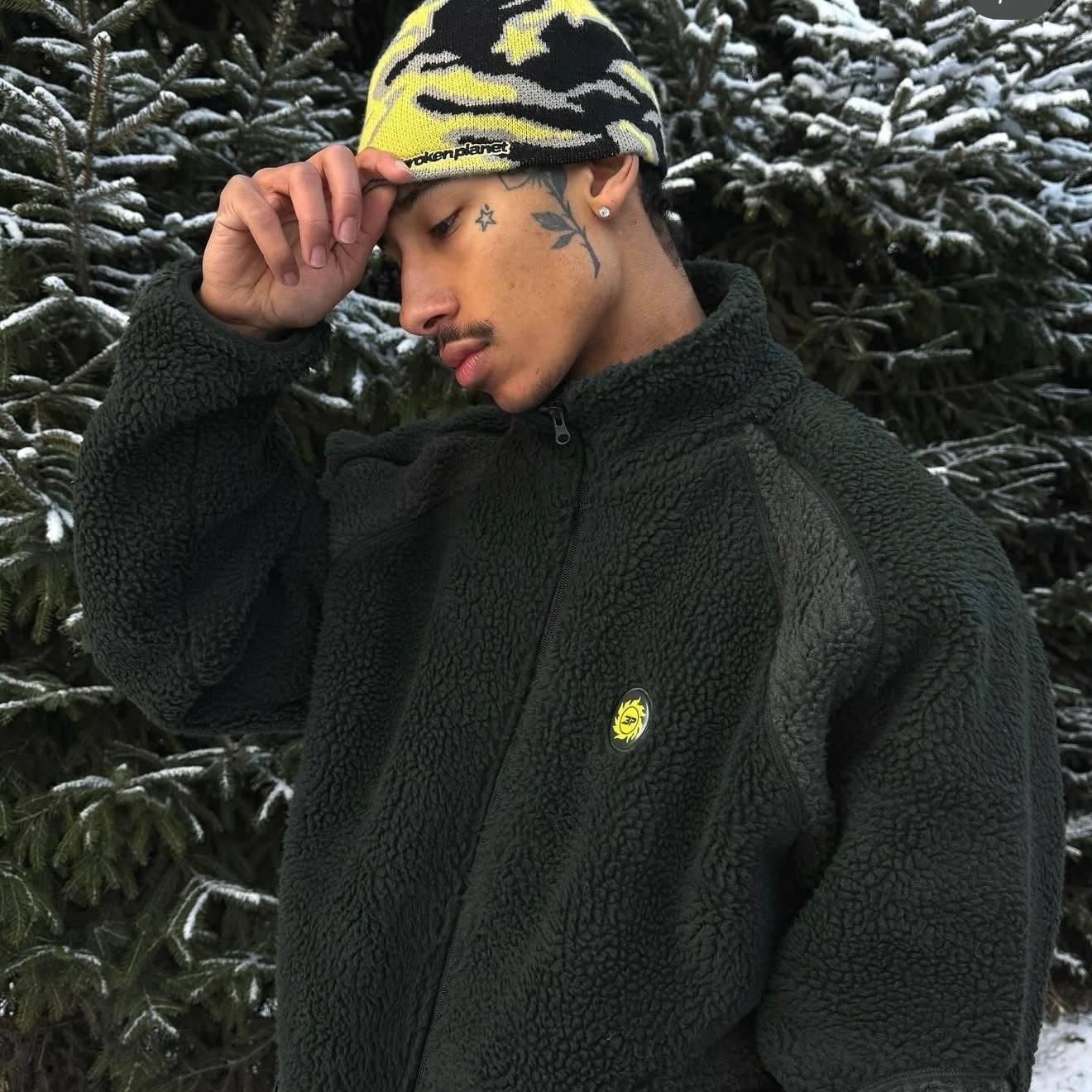 Broken Planet Shooting Stars Beanie Yellow