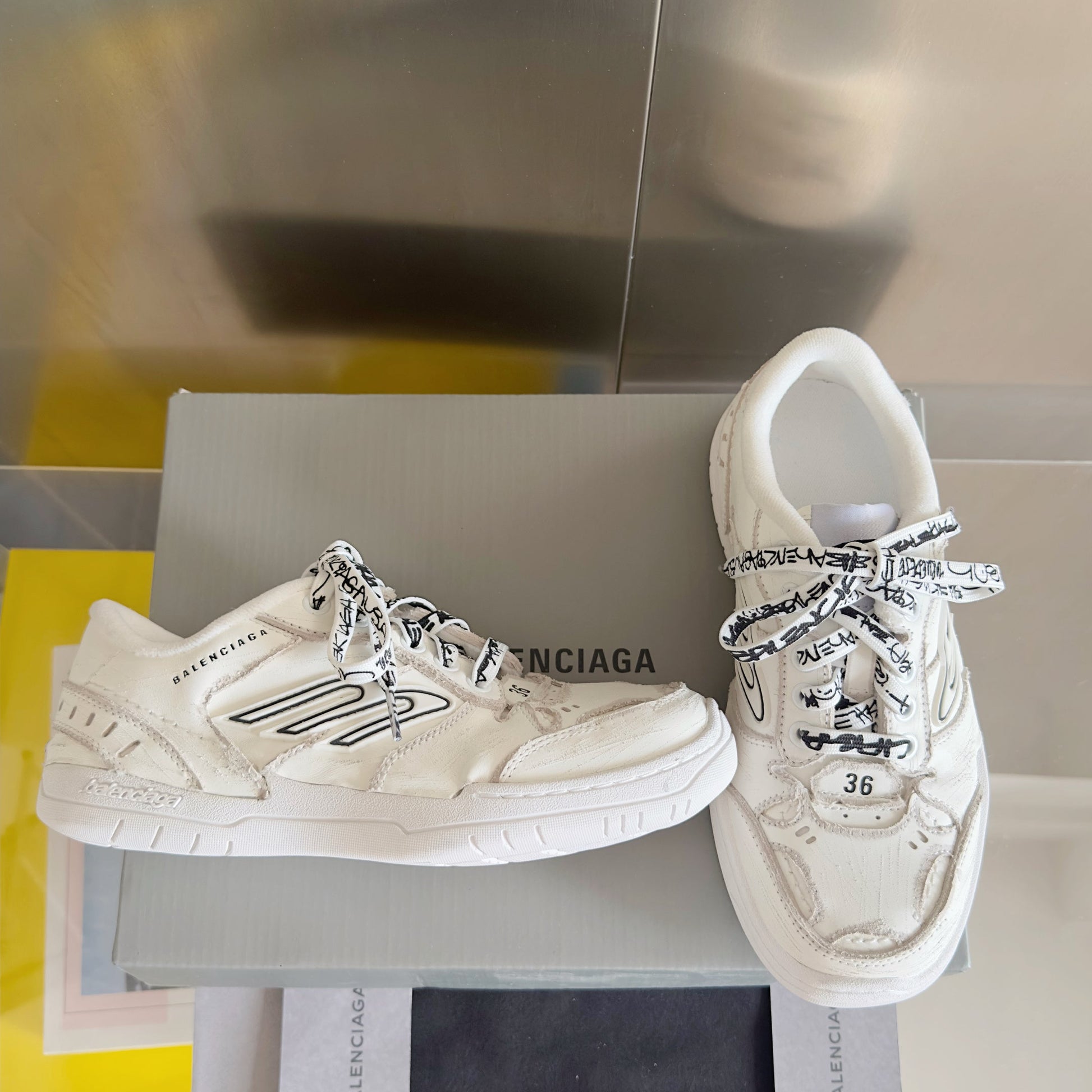 Balenciaga Hamptons Worn-Out White