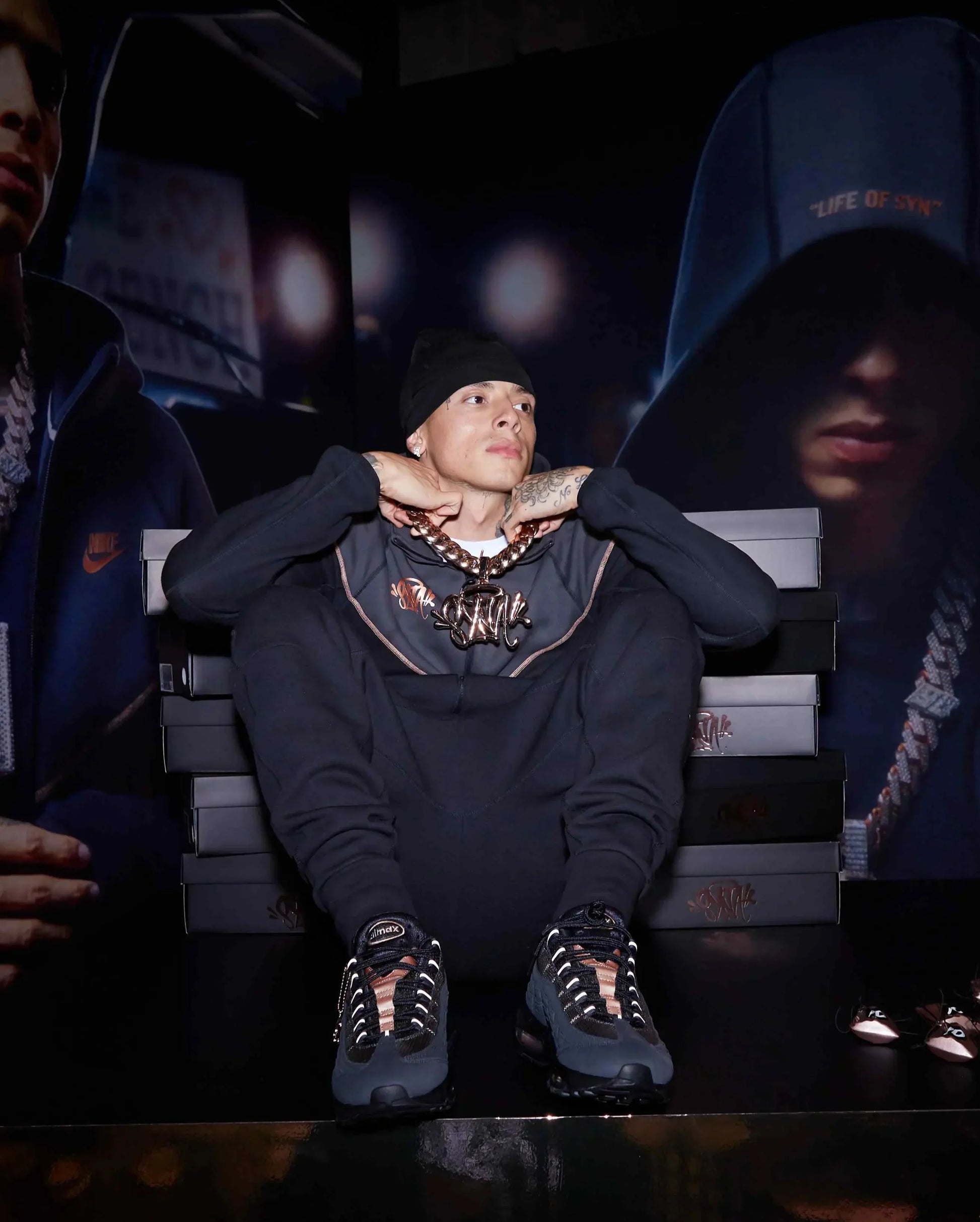 Syna World Tech Fleece Black/Metallic Bronze EXCLUSIVITY 21DRIPZZ