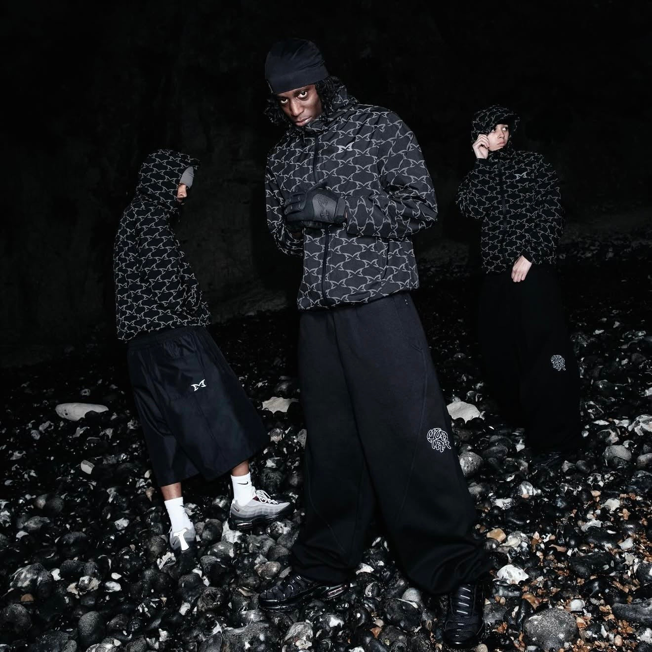 MERTRA Pulse Jogging Black