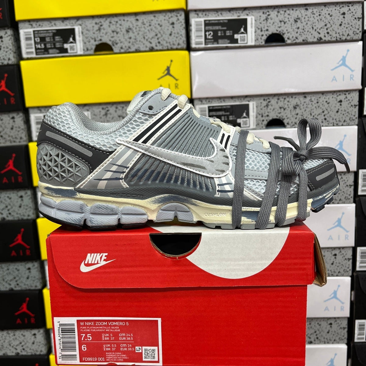 Nike Vomero 5 Horror Grey Special