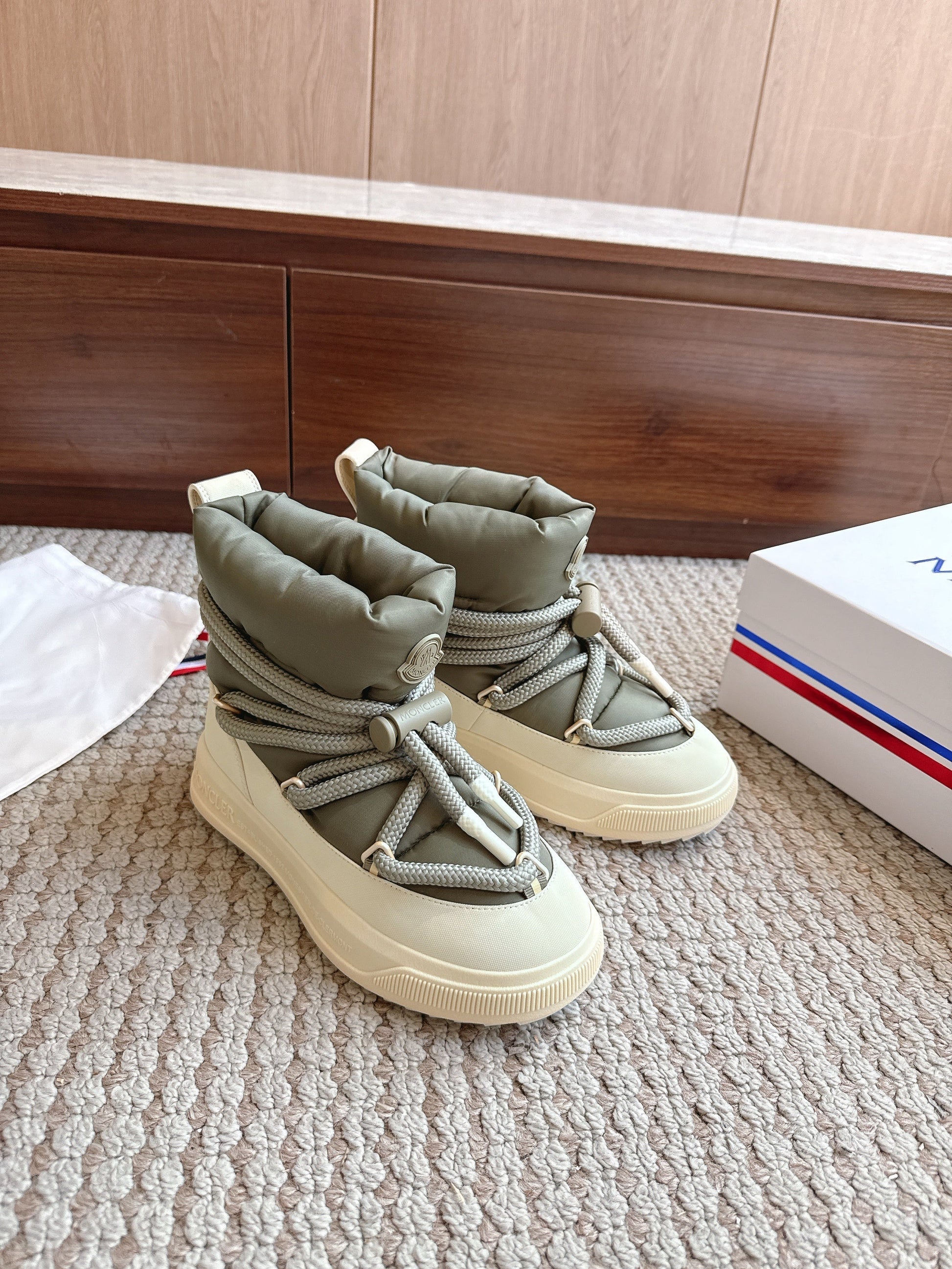 Moncler Altive Mid Snow Boots Sage Green