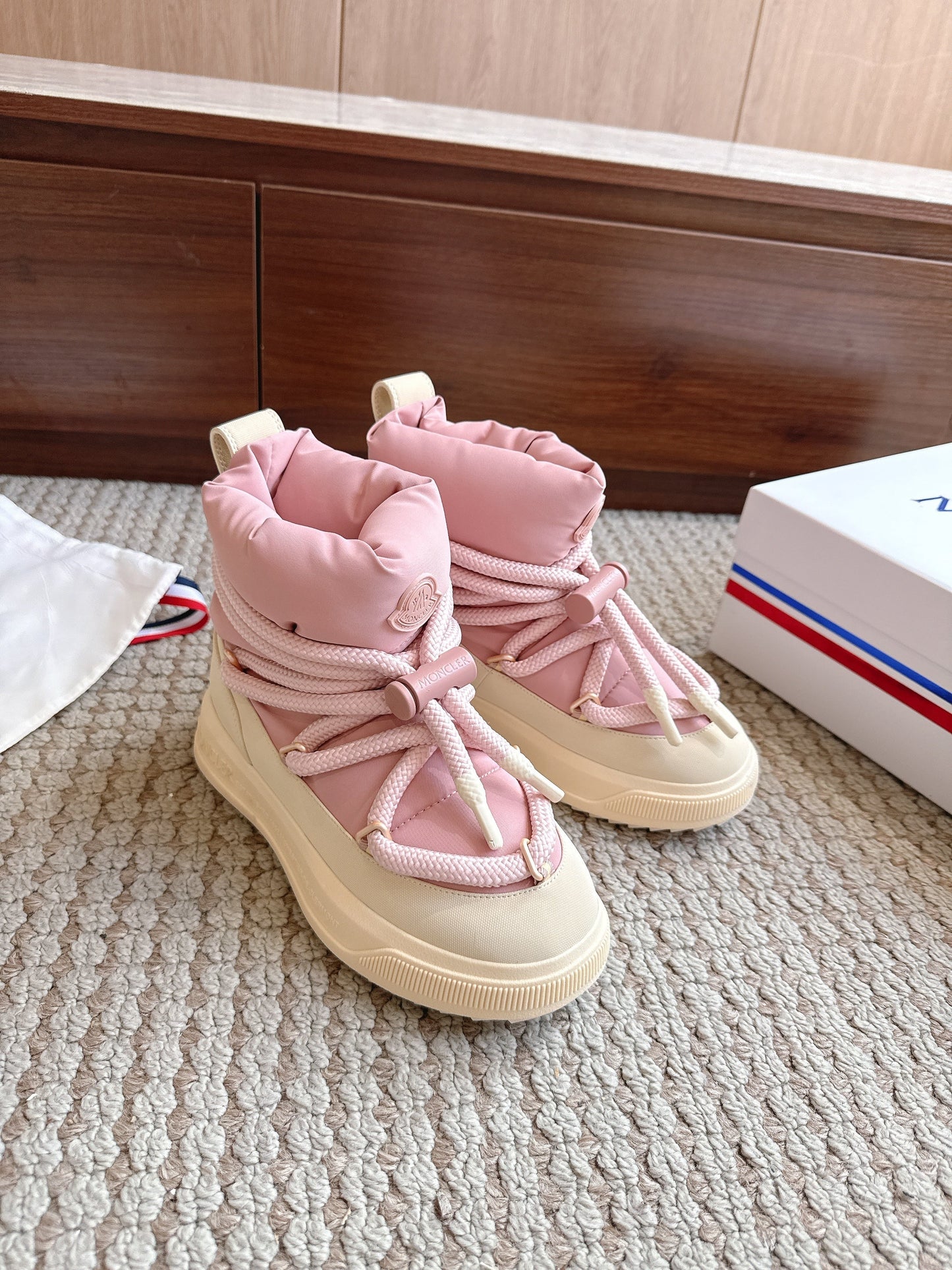 Moncler Altive Mid Snow Boots Pink