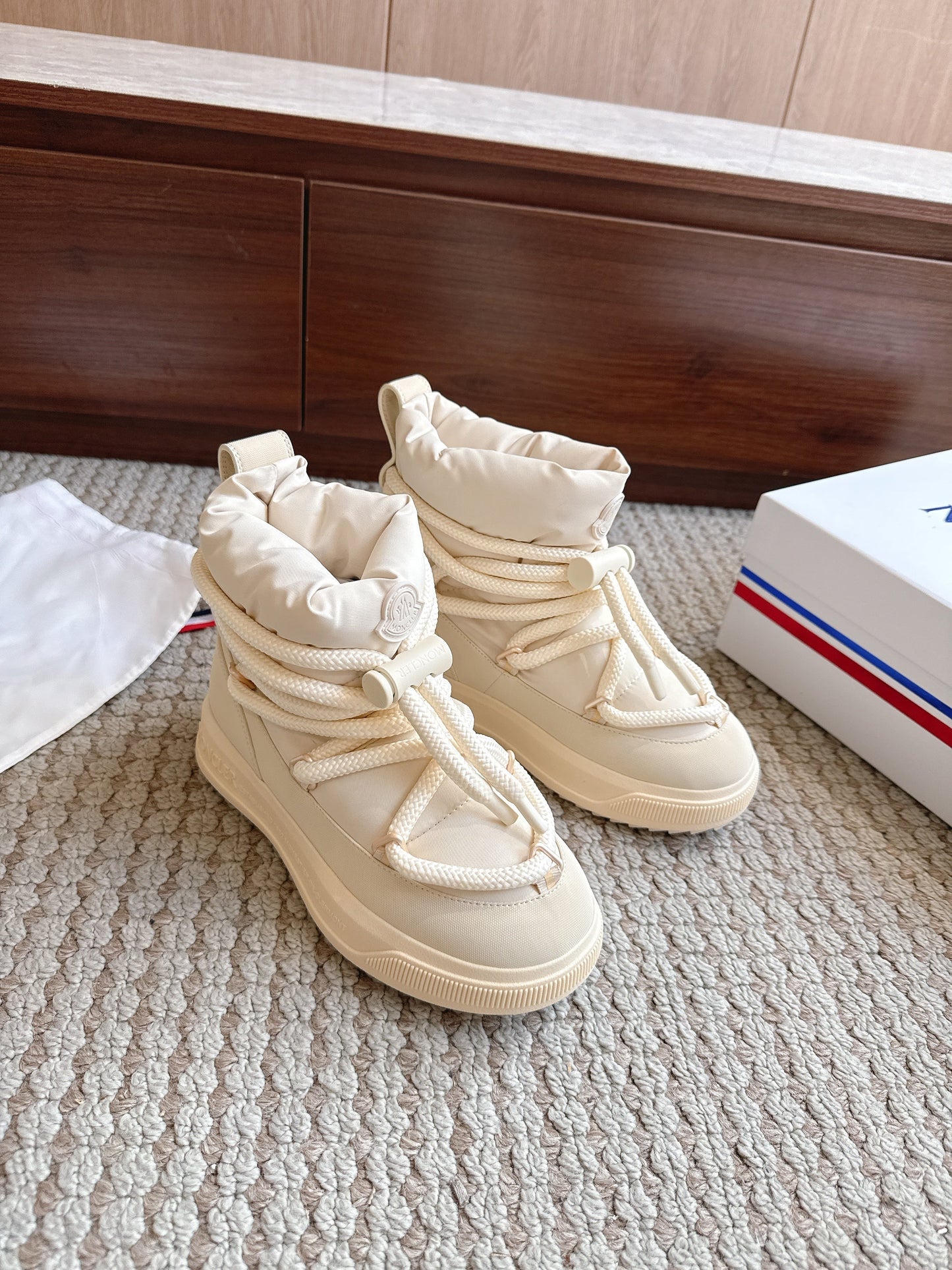 Moncler Altive Mid Snow Boots Cream