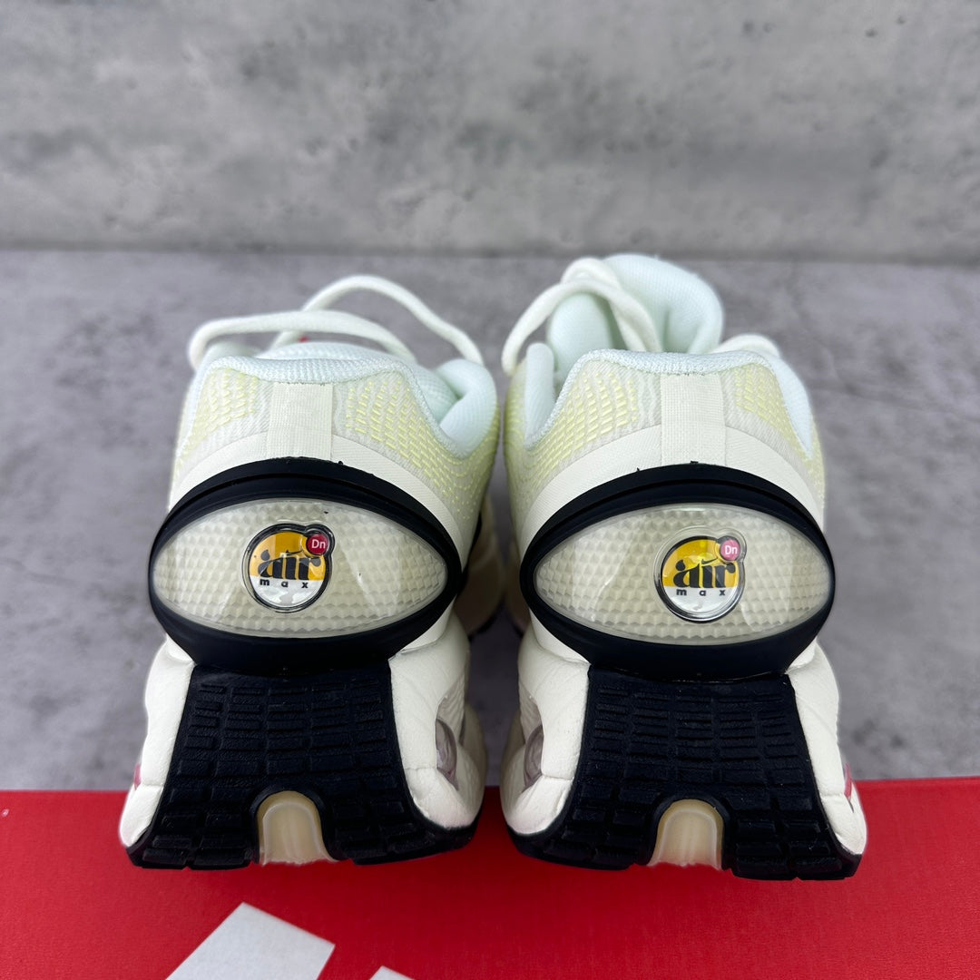 Nike Air Max DN Beige