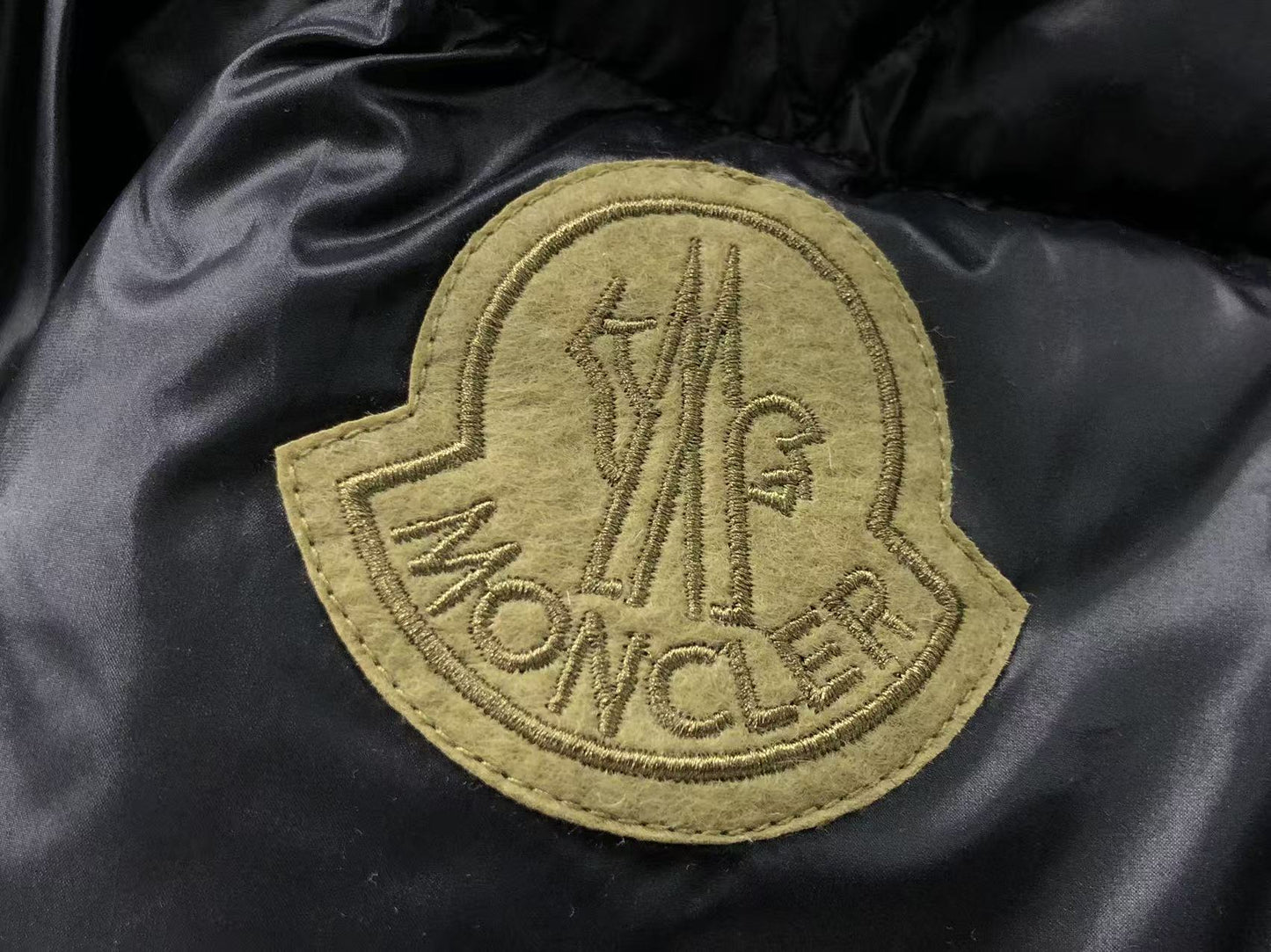 Moncler Sumido Down Jacket Black