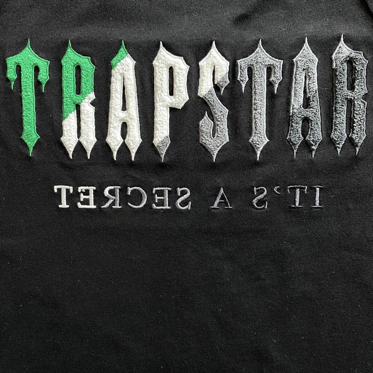 Trapstar Chenille Decoded Short Set Black/Green