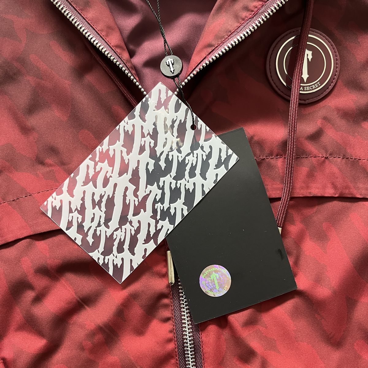 Trapstar Irongate T Gradient Windbreaker Red