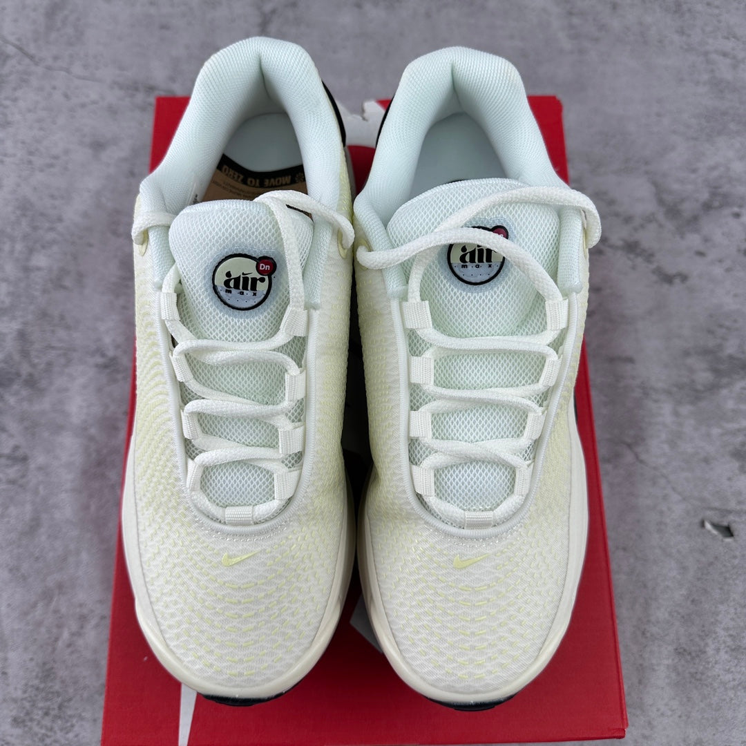 Nike Air Max DN Beige