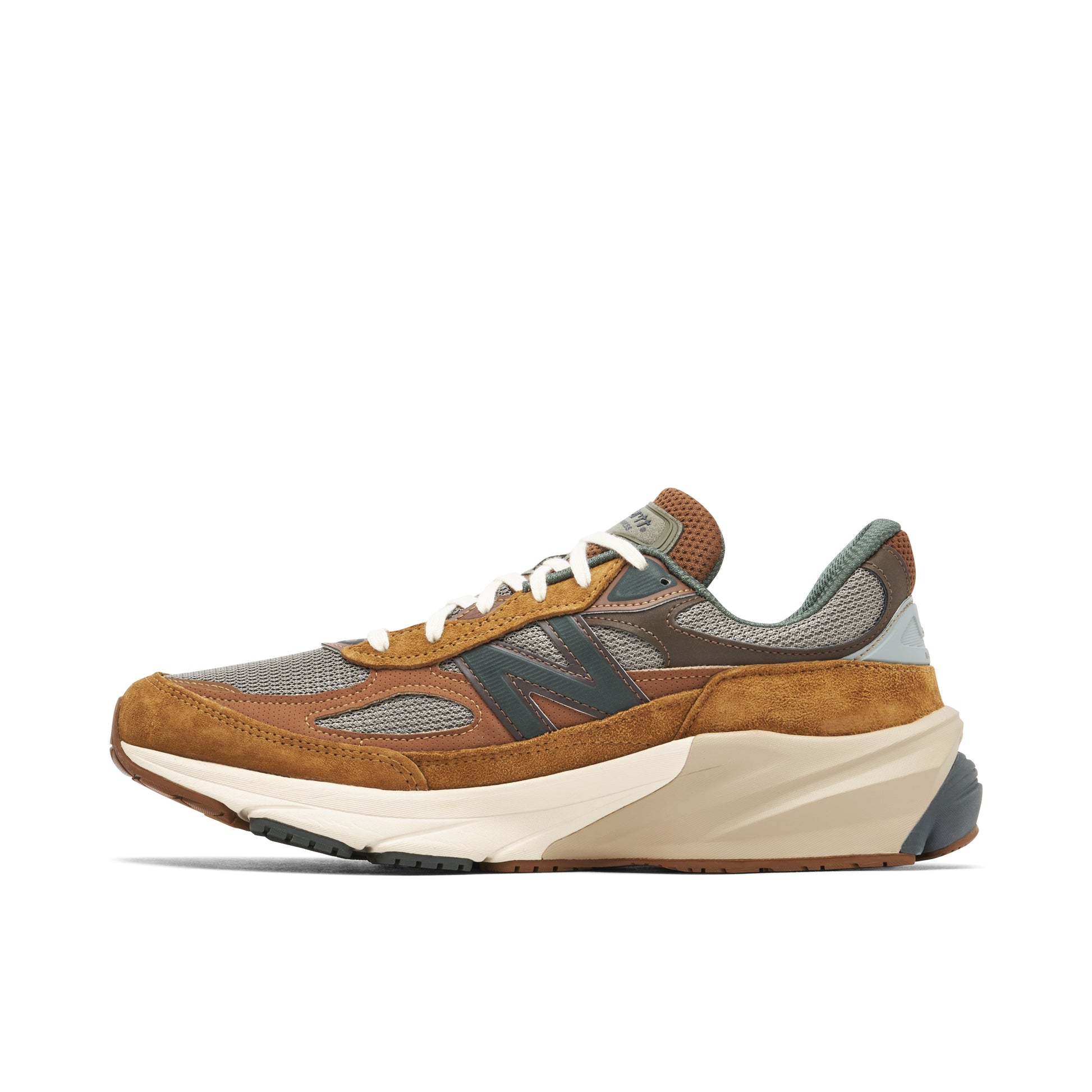 New Balance x CARHARTT 990V6 WIP Sculpture Center
