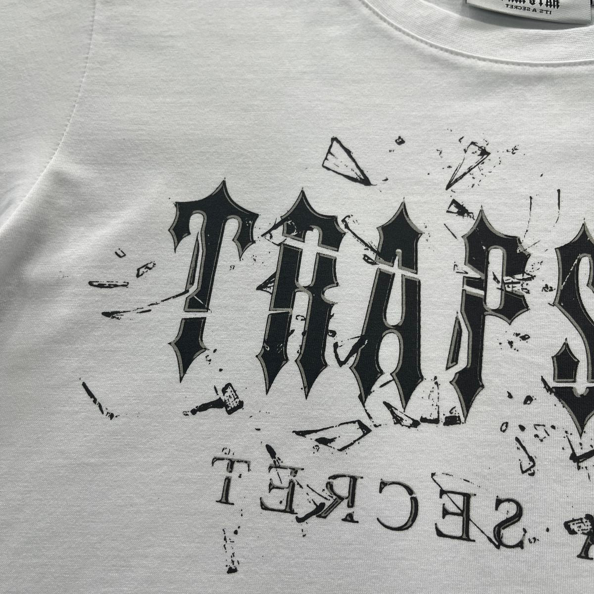 Trapstar Decoded Shattered Glass Tee White