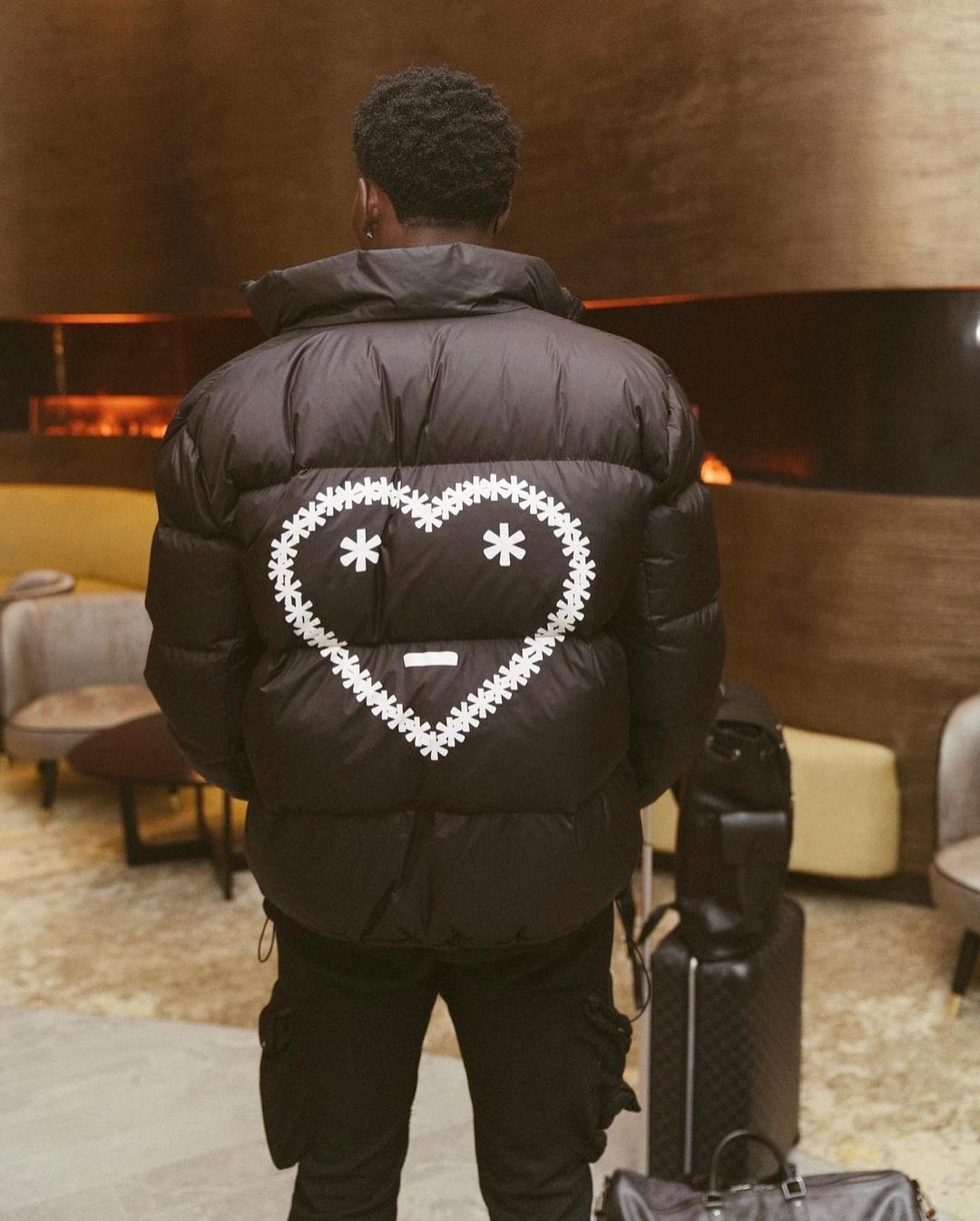 Carsicko Logo Puffer Jacket Black