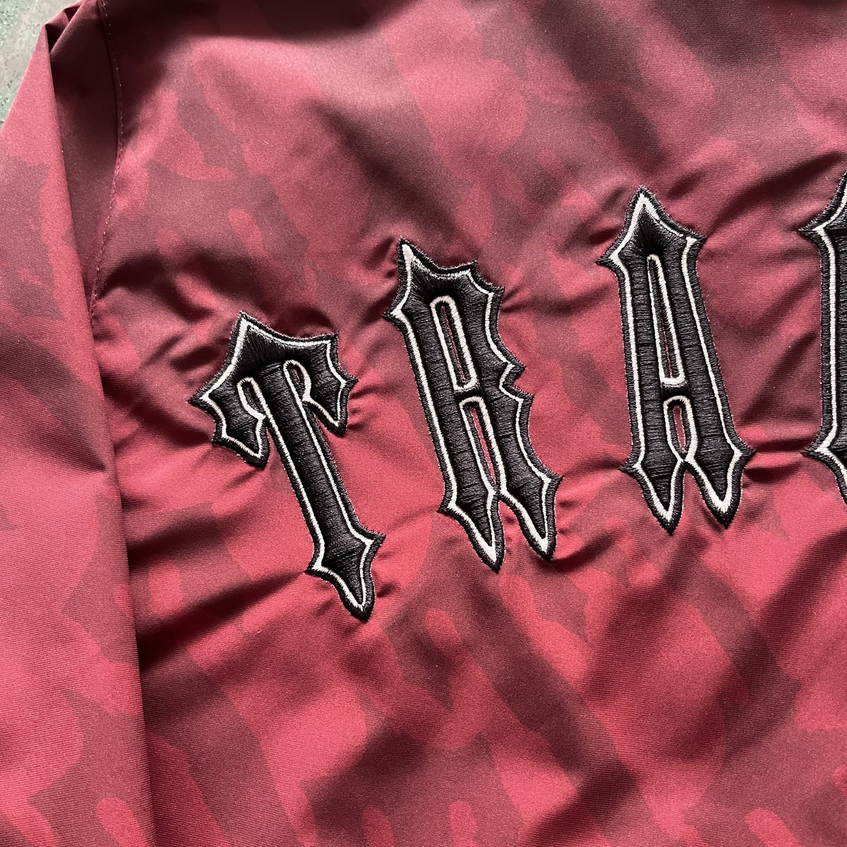 Trapstar Irongate T Gradient Windbreaker Red