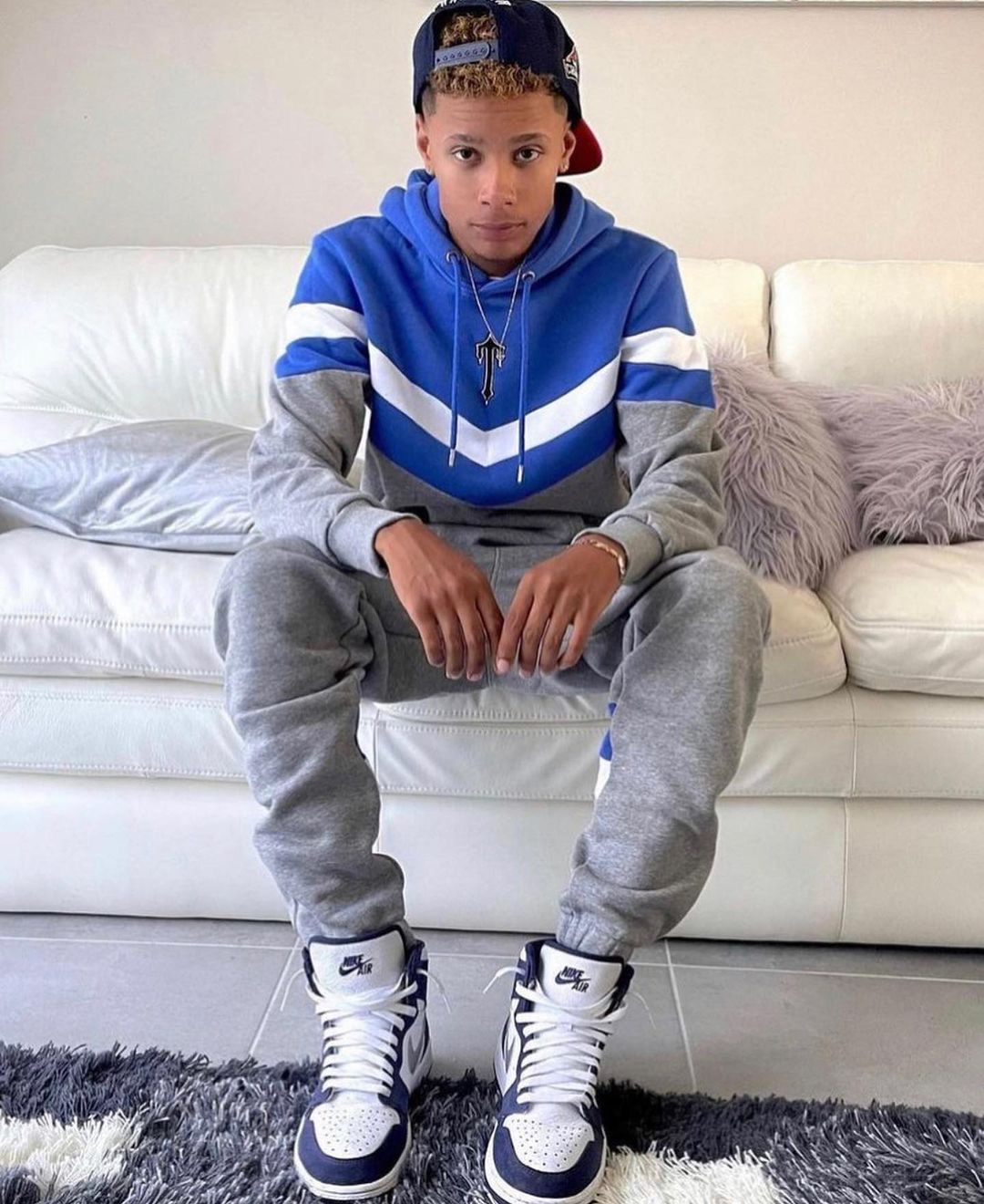 Trapstar V Stripe Tracksuit Black/Blue/Grey