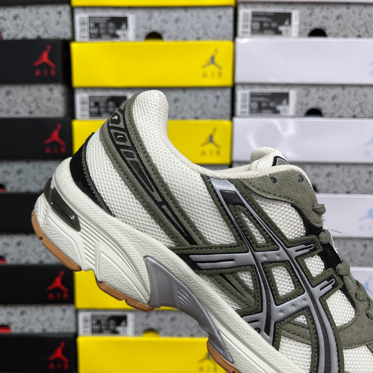 Asics Gel-1130 Pale Oak Mantle Green