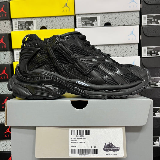 Balenciaga Runner 7.0 Triple Black