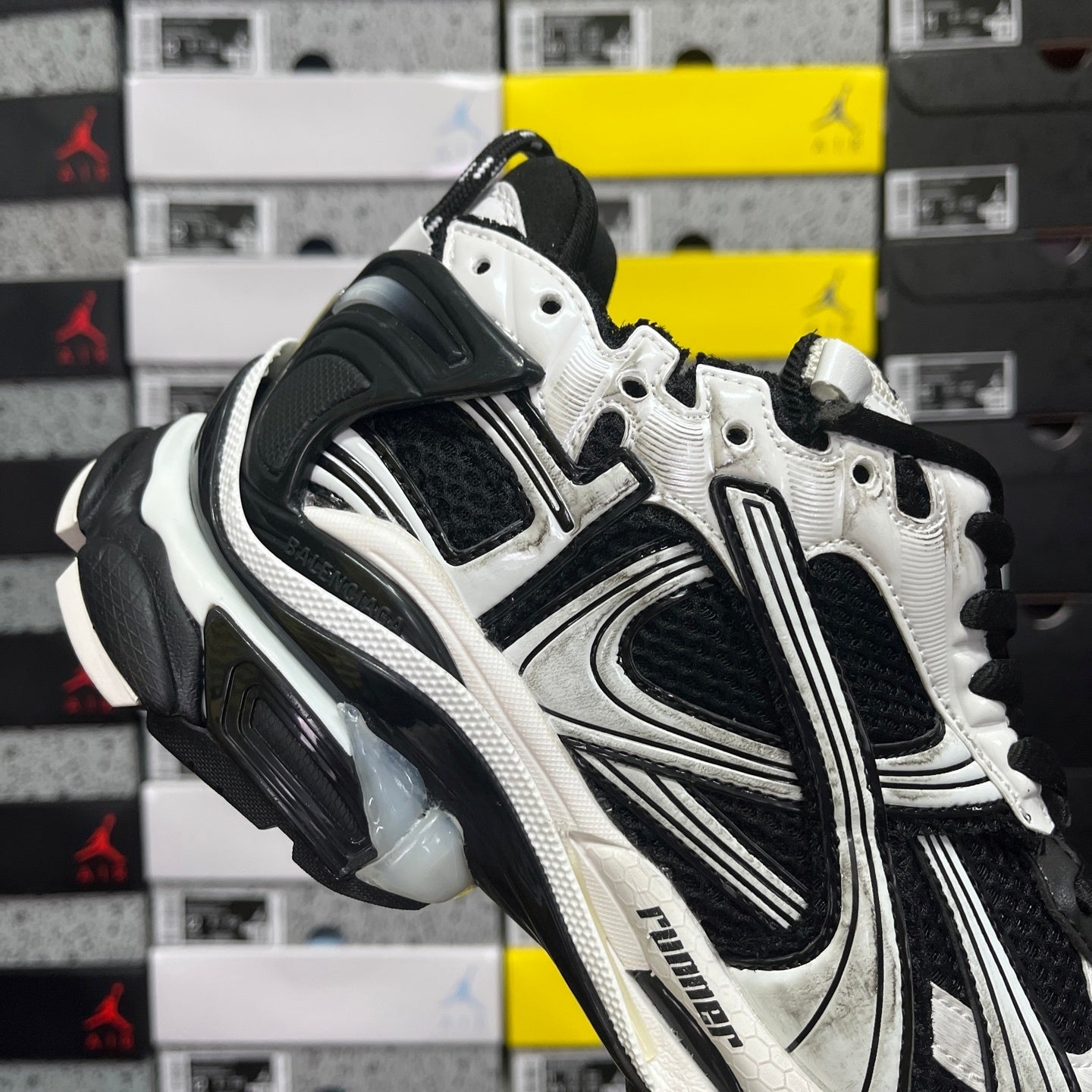 Balenciaga Runner 7.5 Black White