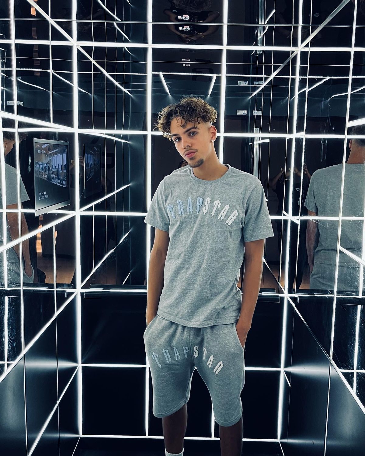 Trapstar Irongate Arch Short Set Grey Ice Edition