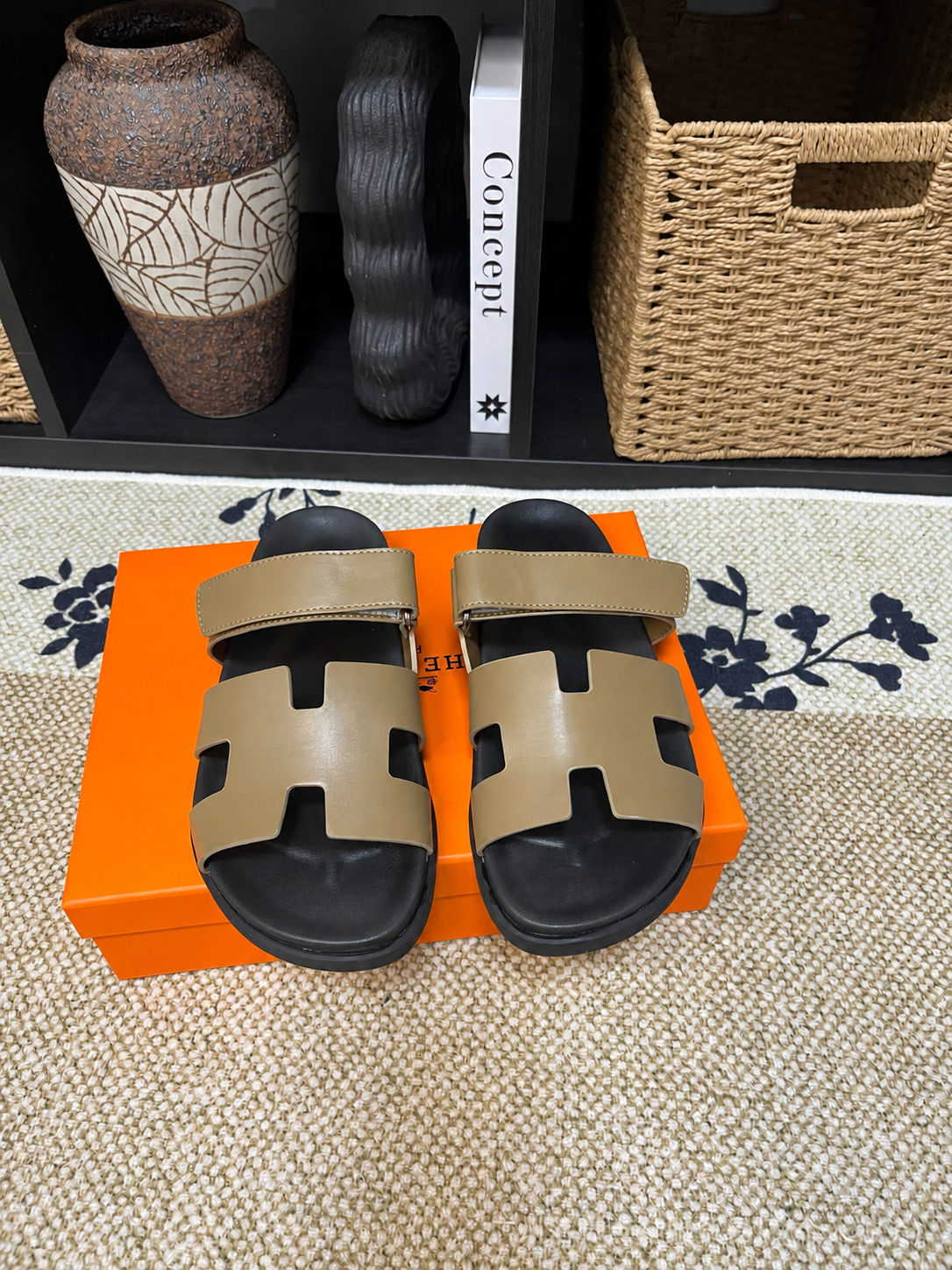Hermes Chypre Slide Earth