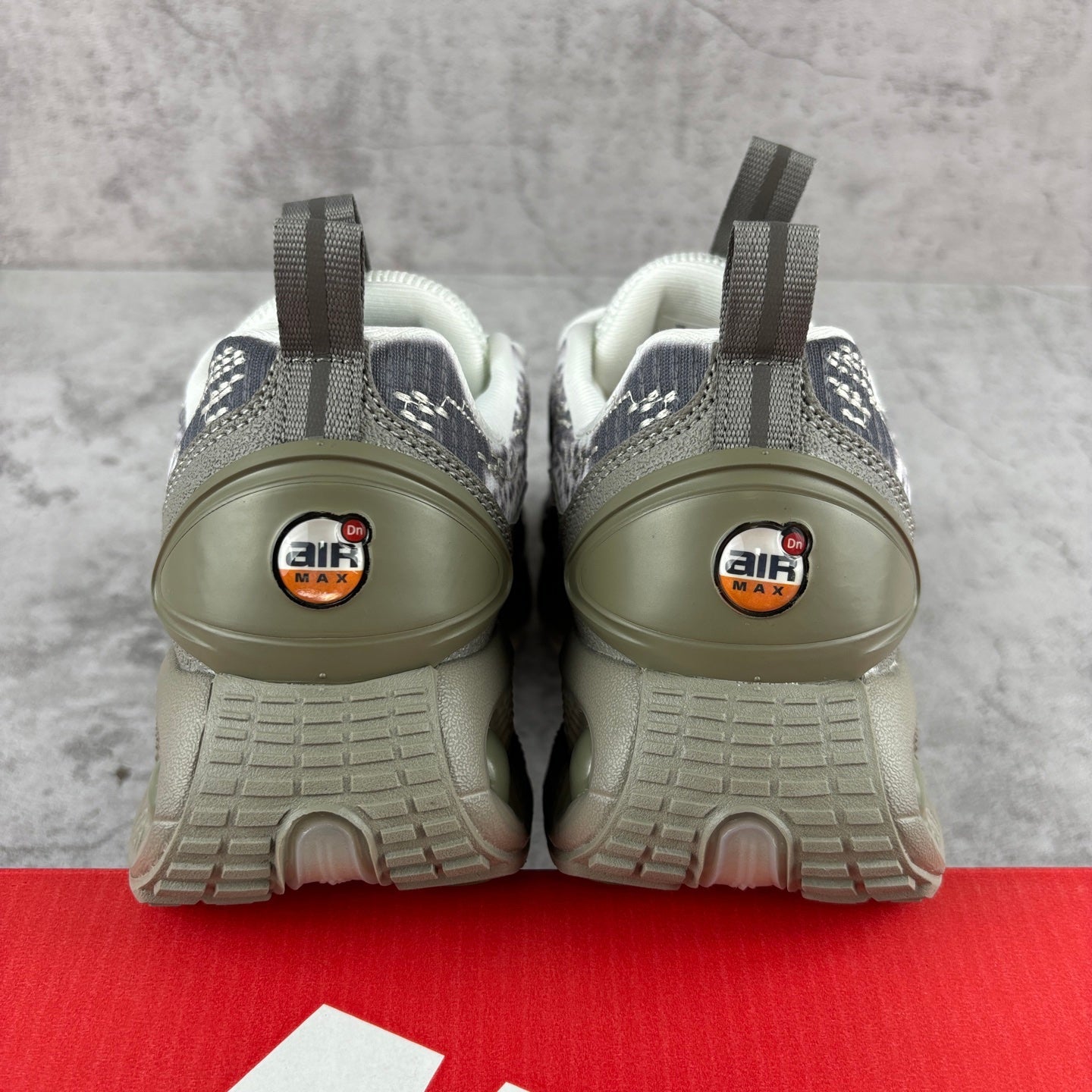 Nike Air Max DN Khaki Grey